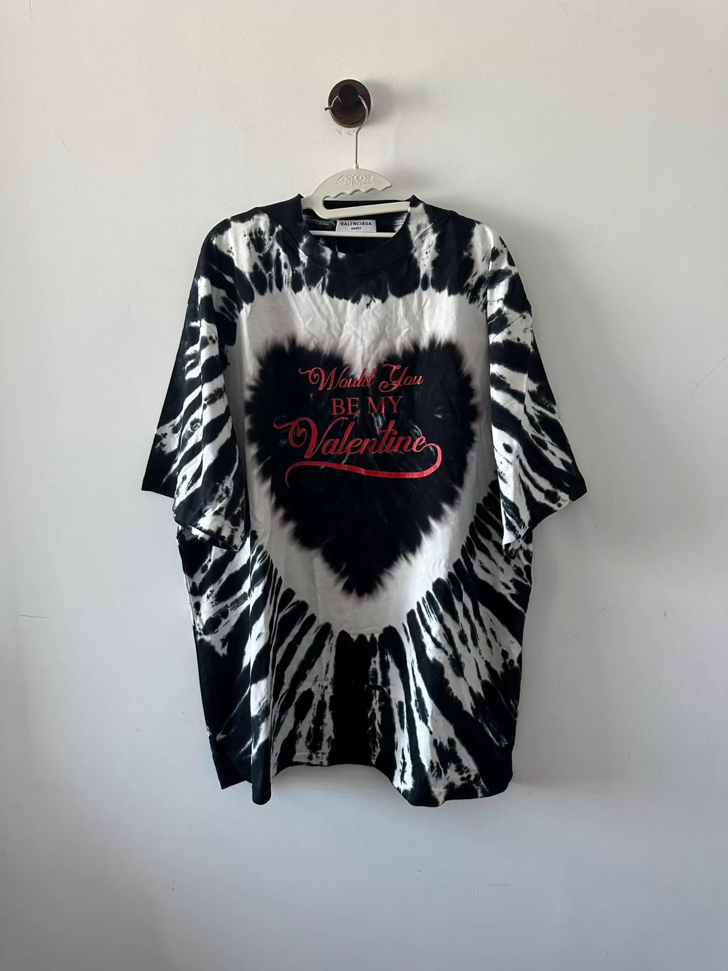 Balenciaga Balenciaga Valentine's Day tie-dye short sleeve t-shirt xs Size XS / US 0-2 / IT 36-38 - 1 Thumbnail