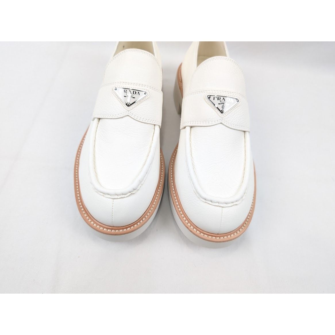 Prada o1rshd1 50mm triangle-logo leather loafers in white Size US 11 / EU 44 - 12 Thumbnail