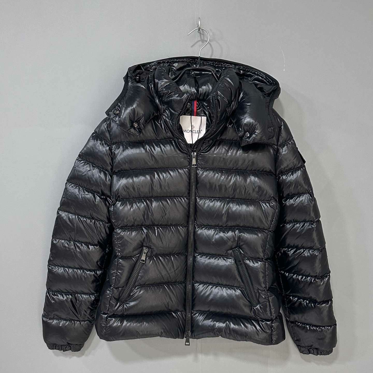 Moncler Moncler Down Black Down Jacket XS Women Size XS / US 0-2 / IT 36-38 - 1 Thumbnail