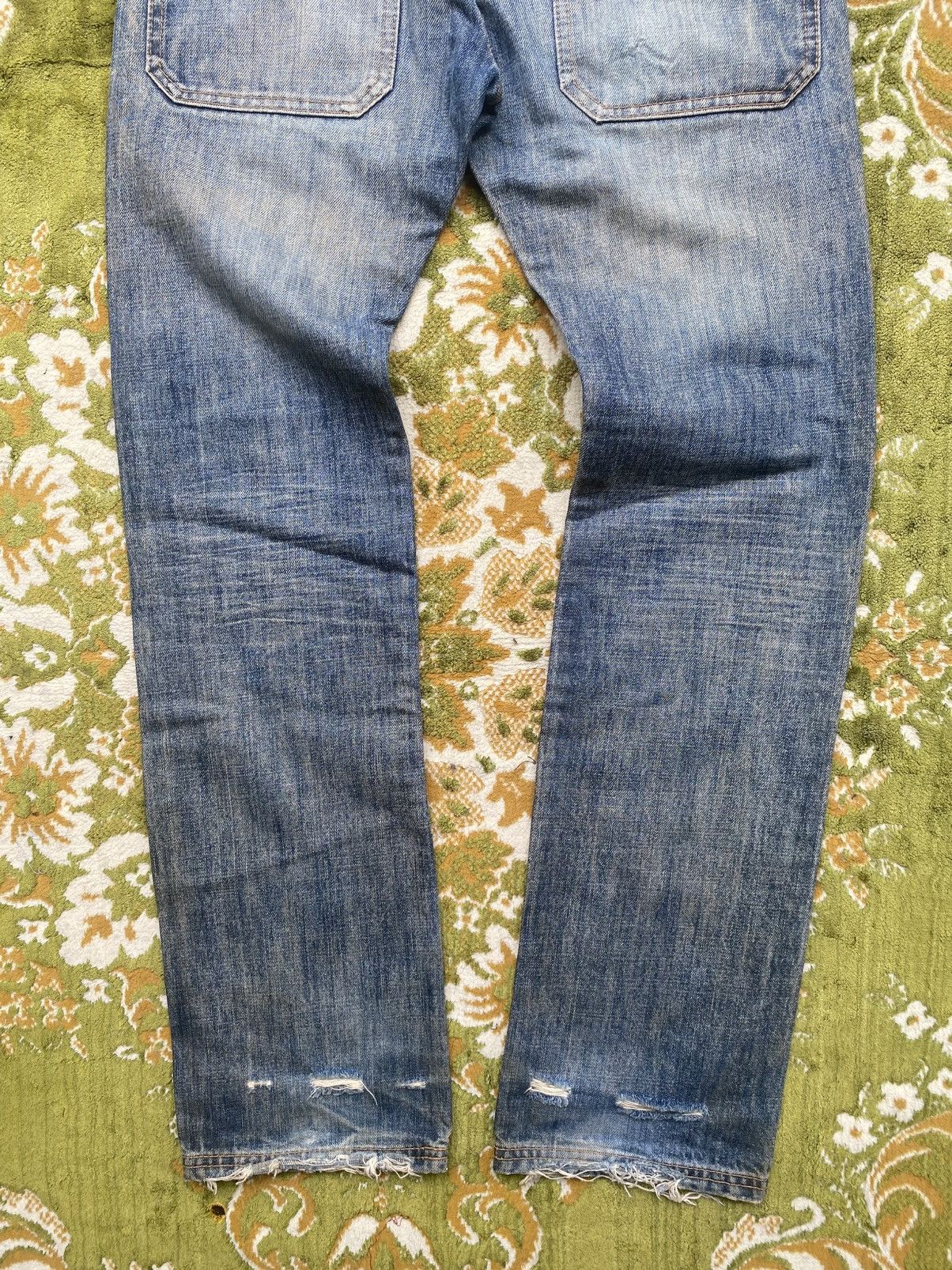 Japanese Brand 2000s R.Newbold Distressed Blue Denim Pants | Vkei Style Size US 31 - 8 Thumbnail