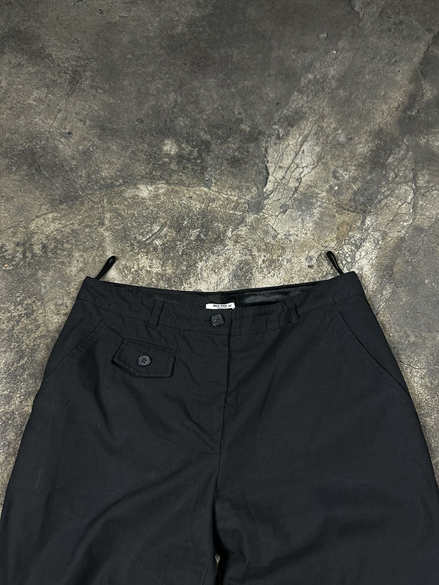 Miu Miu Vintage Y2k Miu Miu 3/4 Cargo Pants 2000s Size 30" / US 8 / IT 44 - 2 Thumbnail