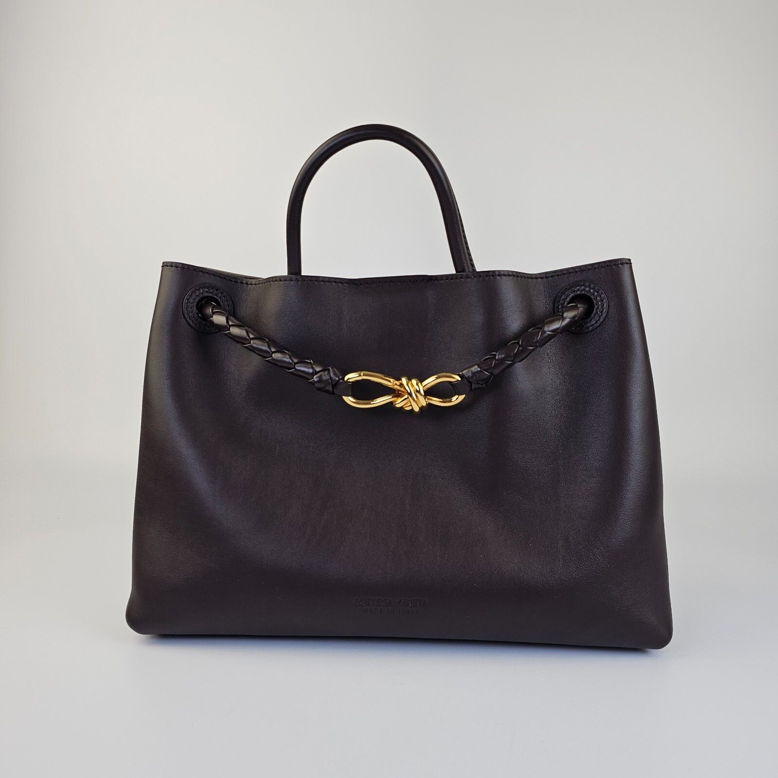Bottega Veneta BOTTEGA VENETA Andiamo Medium $5700 Fondant Silky Leather To Size ONE SIZE - 1 Thumbnail