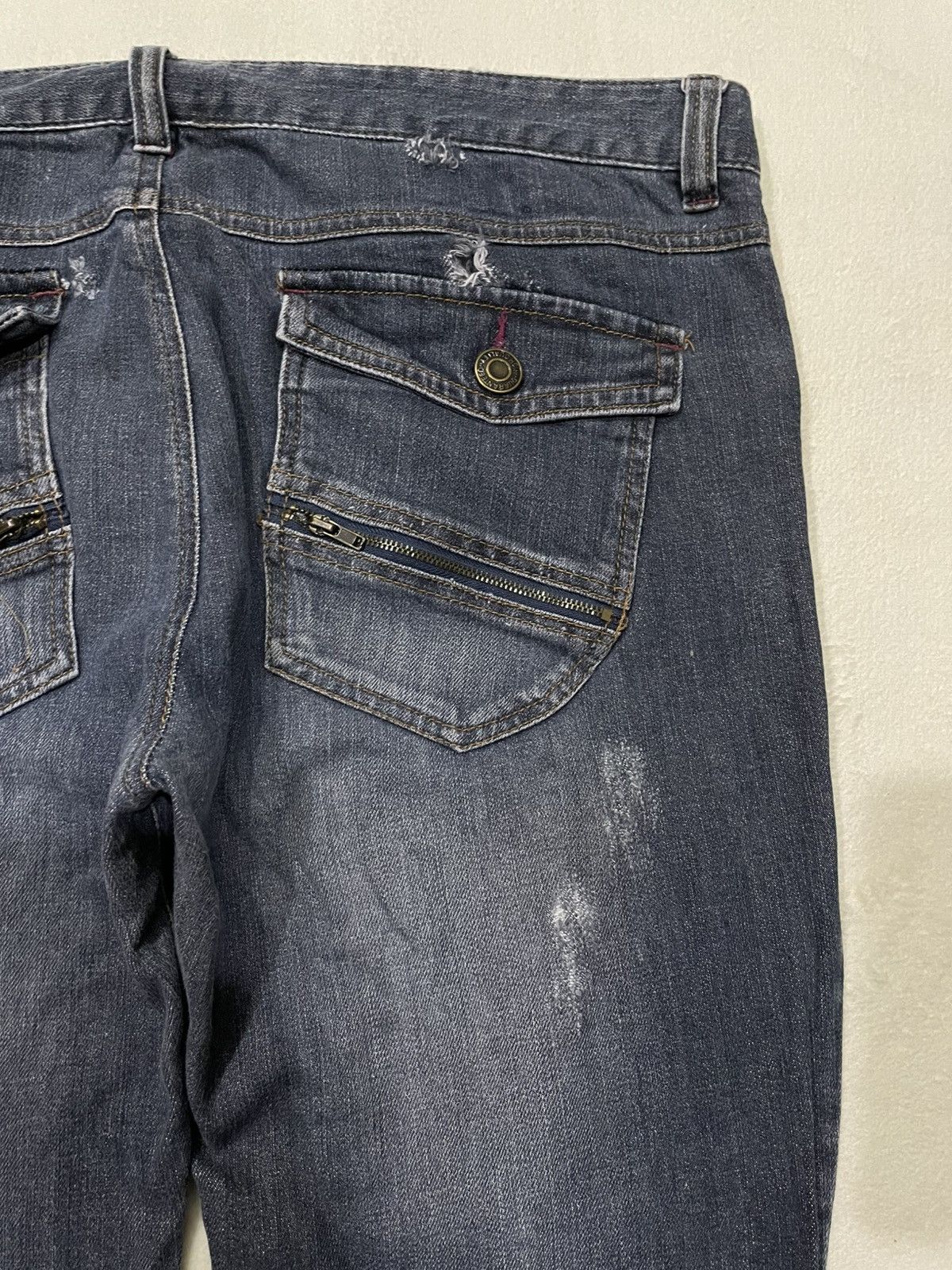 Japanese Brand Vintage Faded Distress Dark Blue Jeans Size US 38 / EU 54 - 16 Thumbnail