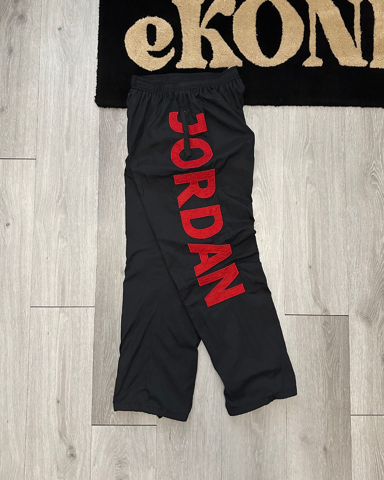Jordan Brand × Nike × Vintage Rare Vintage Nike Air Jordan Flight Track Pants - XXL / 2XL Size US 26 / EU 42 - 2 Thumbnail