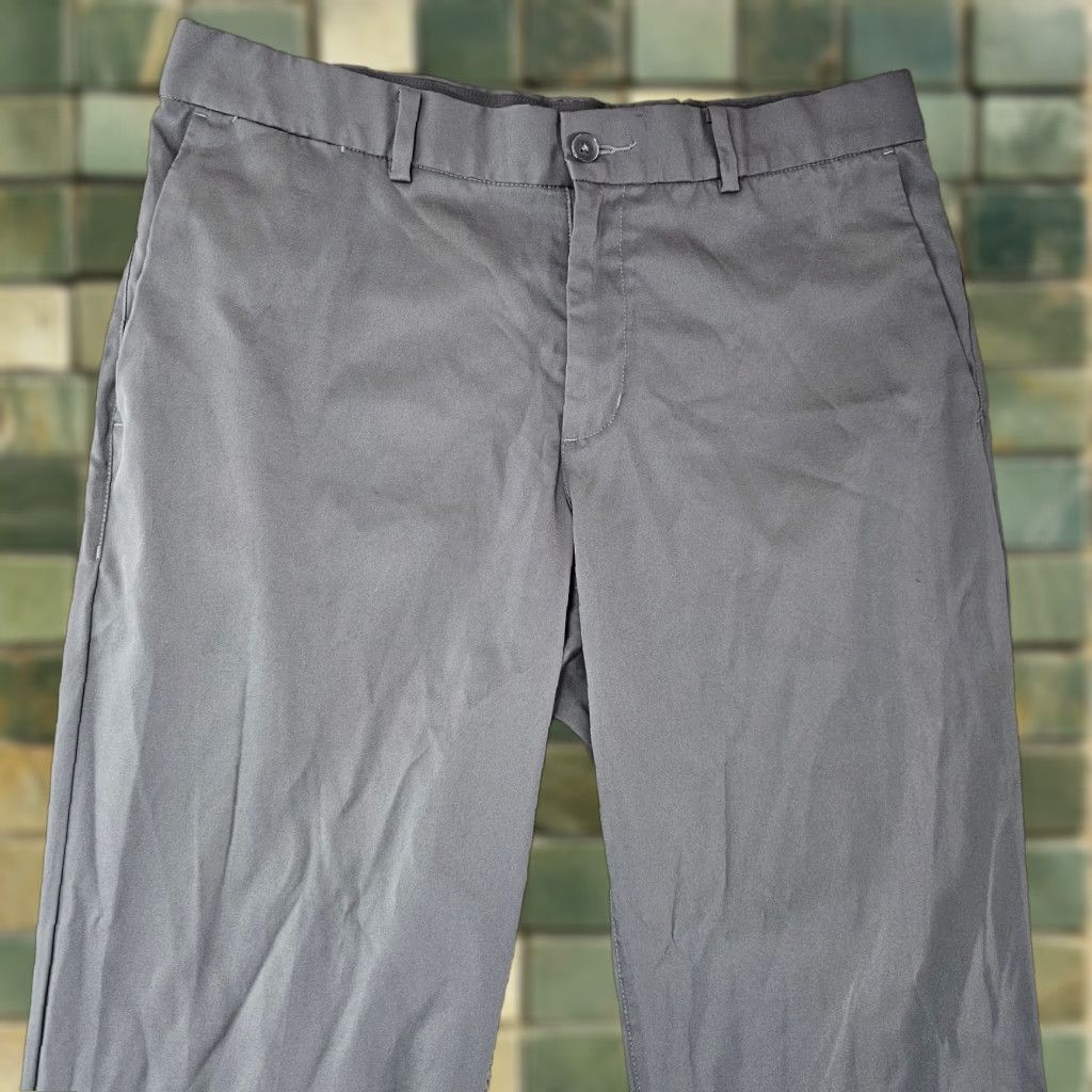 Nike Nike Golf Pants Flat Front 32x32 Regular Mens Khaki Gray 833194 Chino Classic Size US 32 / EU 48 - 1 Thumbnail