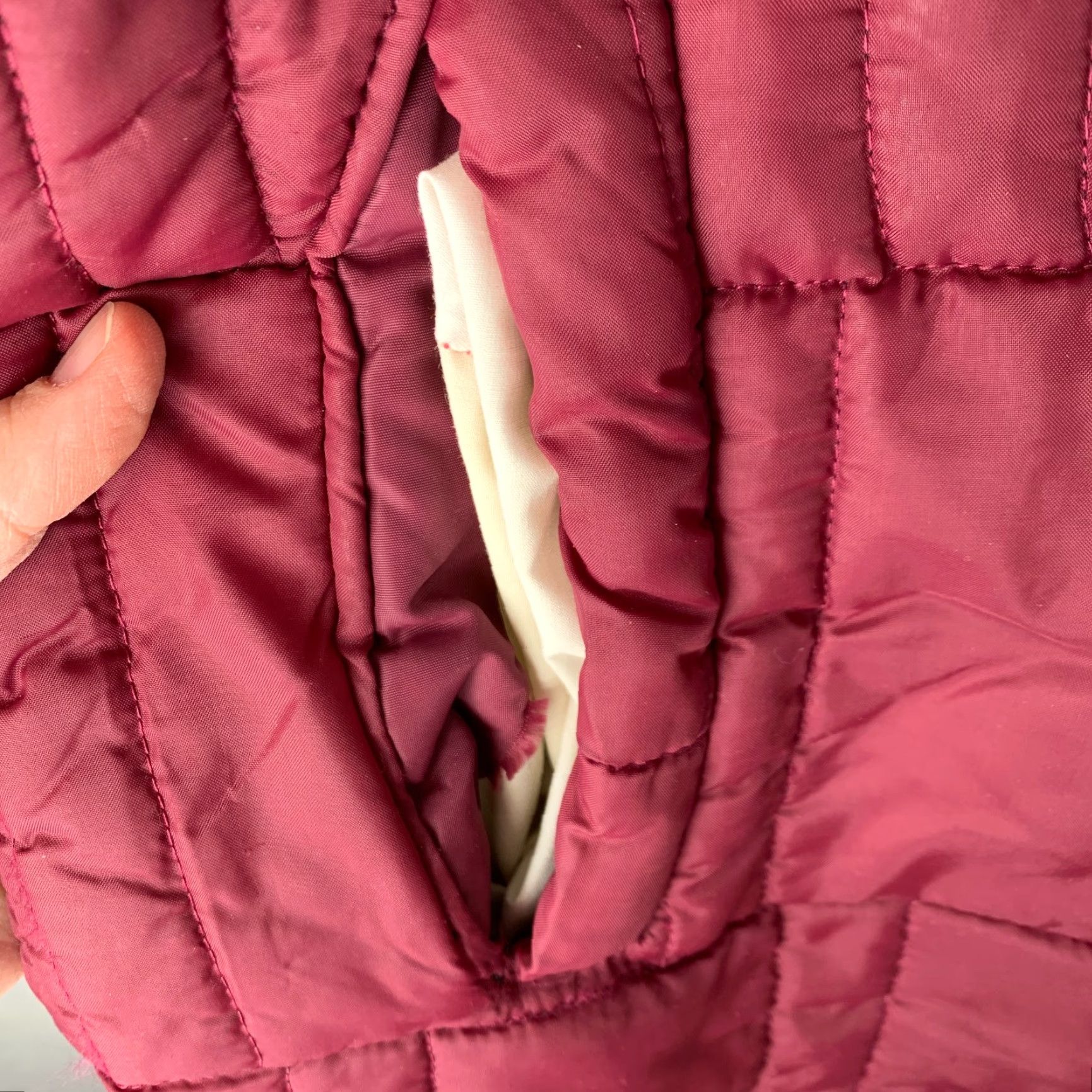 Vintage VINTAGE Unbranded Quilted Burgundy Puffer Jacket Coat Men 2XL Burgund y Quilted Winter Nylon Zip Lined Chest 52" Regular Mens Size US XXL / EU 58 / 5 - 4 Thumbnail