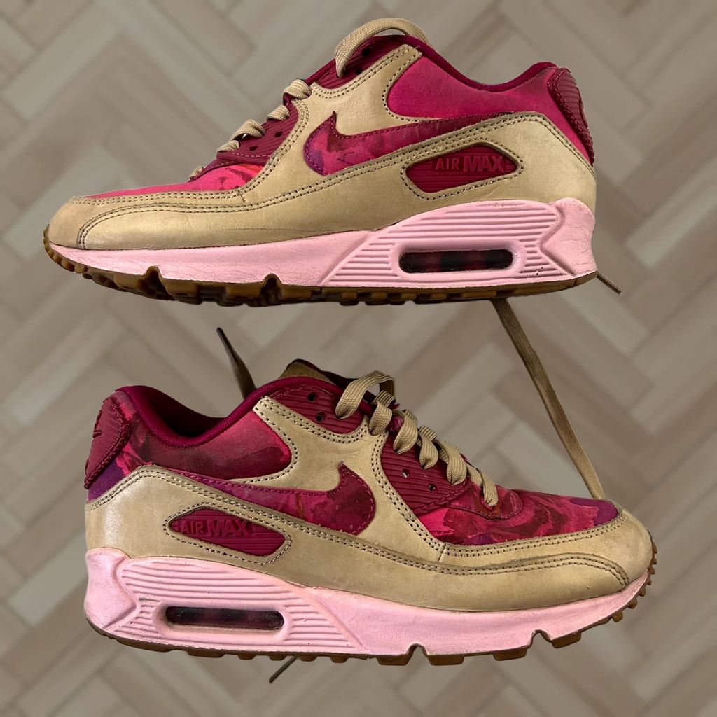Nike Nike Air Max 90 Denise Eva Liberty of London US Womens 6 Sneakers - Multicolor 2012 - Nike Air Max - London Theme - Womens Shoes Size US 6 / IT 36 - 1 Thumbnail