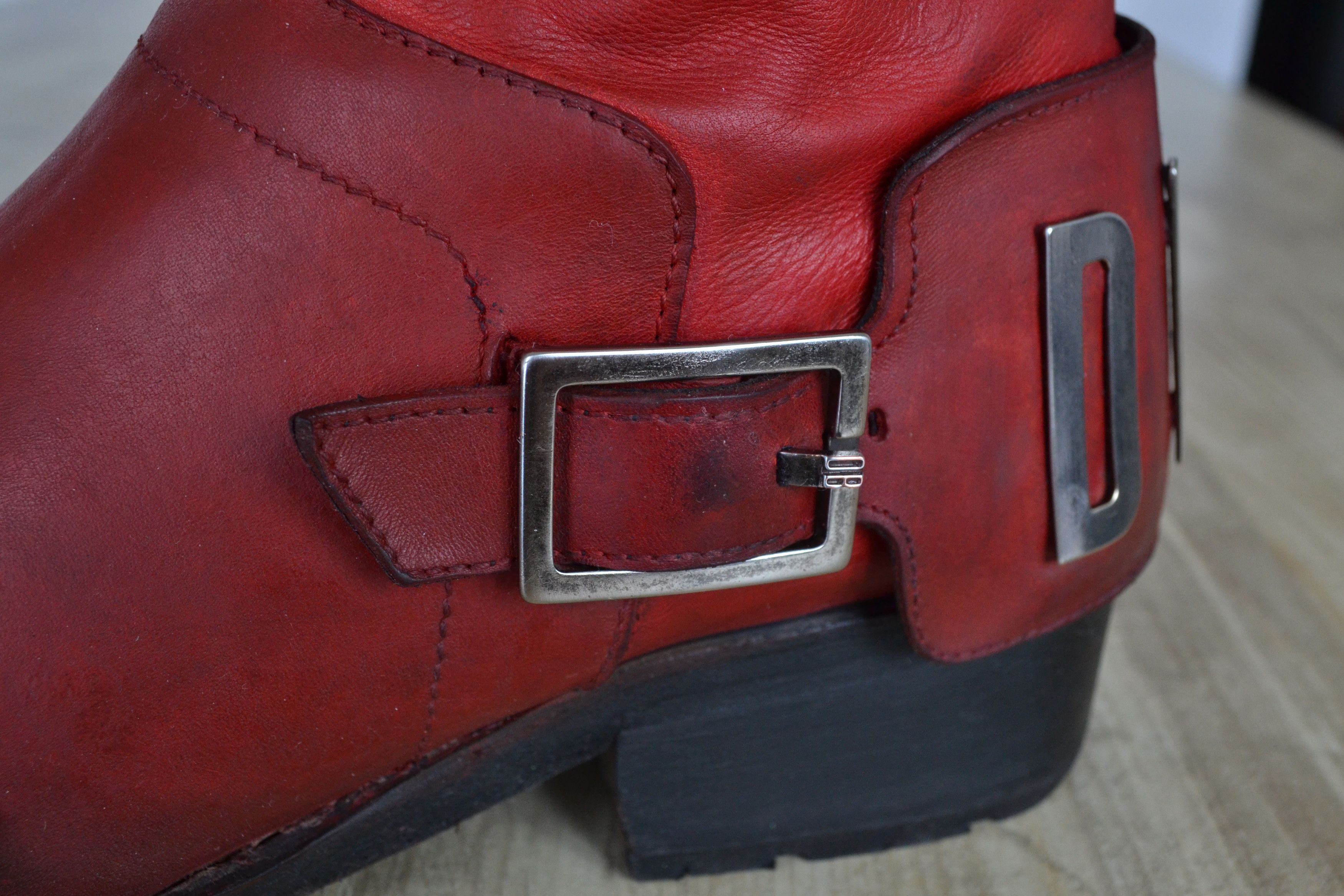 Dirk Bikkembergs Dirk Bikkembergs Boots Metal Logo Tall Shoes Red 90s Zip Size US 10 / IT 40 - 14 Thumbnail