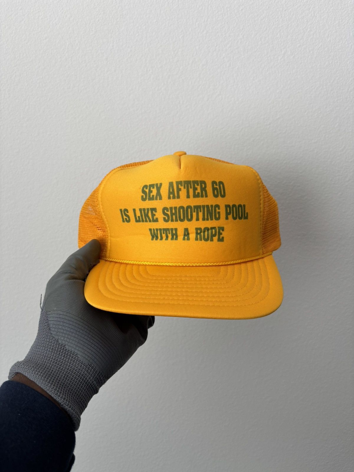 Vintage Vintage Humor Trucker Hat Size ONE SIZE - 1 Thumbnail
