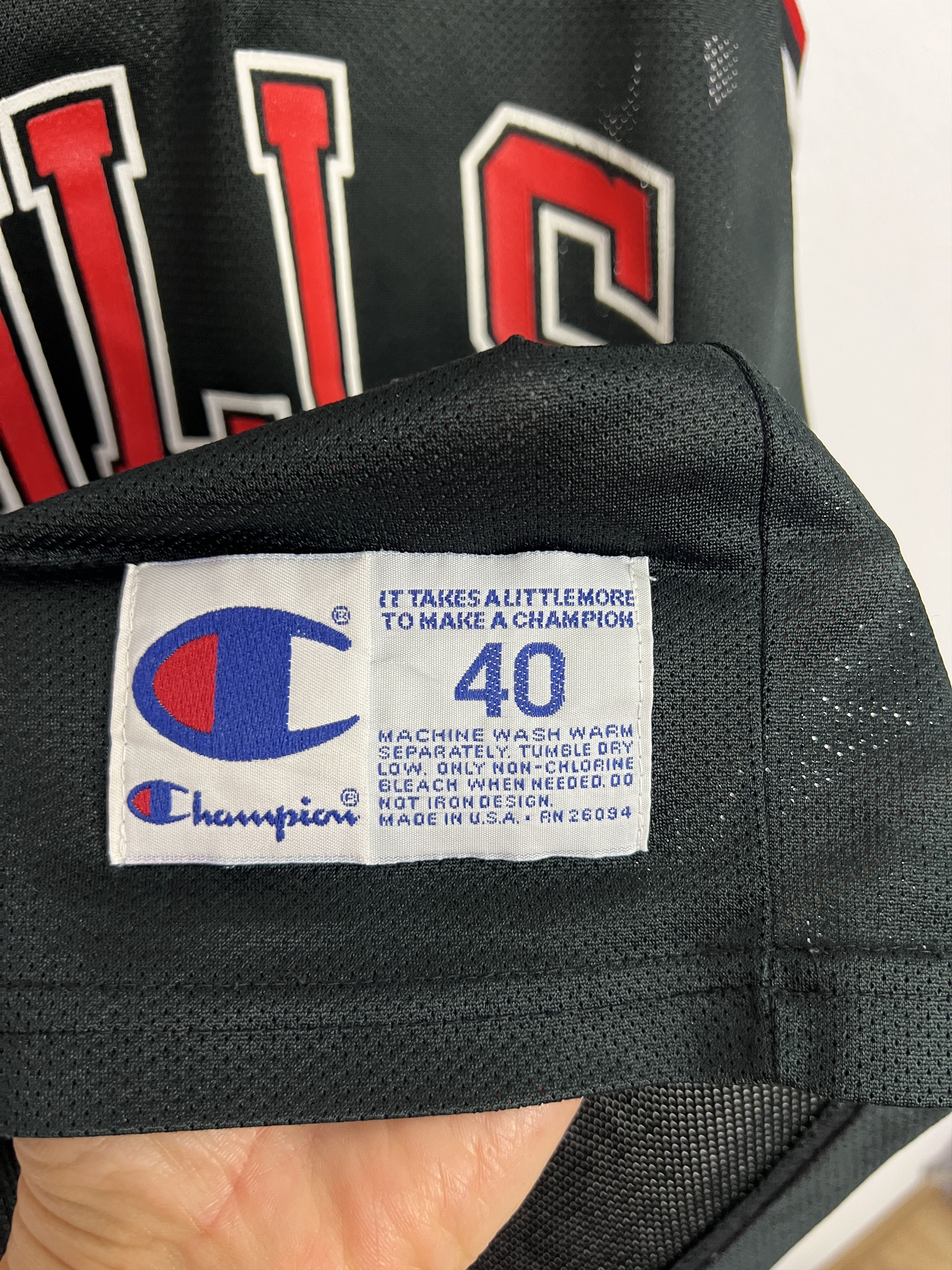 Champion Vintage 90's Champion Chicago Bulls Pippen NBA Jersey Shirt Size US M / EU 48-50 / 2 - 5 Thumbnail