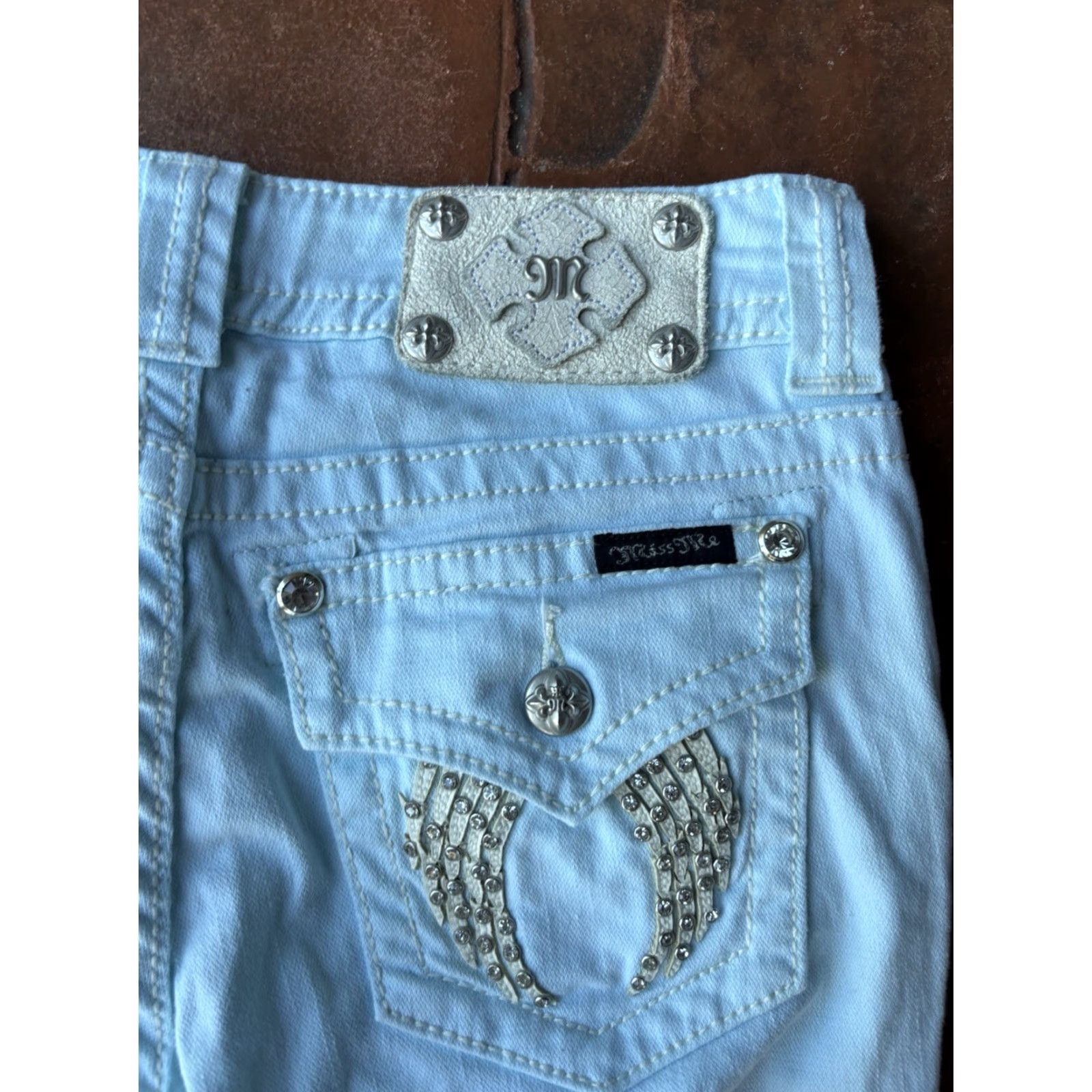 Miss Me VINTAGE Miss Me Jeans Skinny Cross Embroidery Studded Wings Women's 27 Low Rise Blue Denim 5-Pocket Logo Rhinestone Size 27 Girls Mens Womens Size 27" / US 4 / IT 40 - 7 Thumbnail