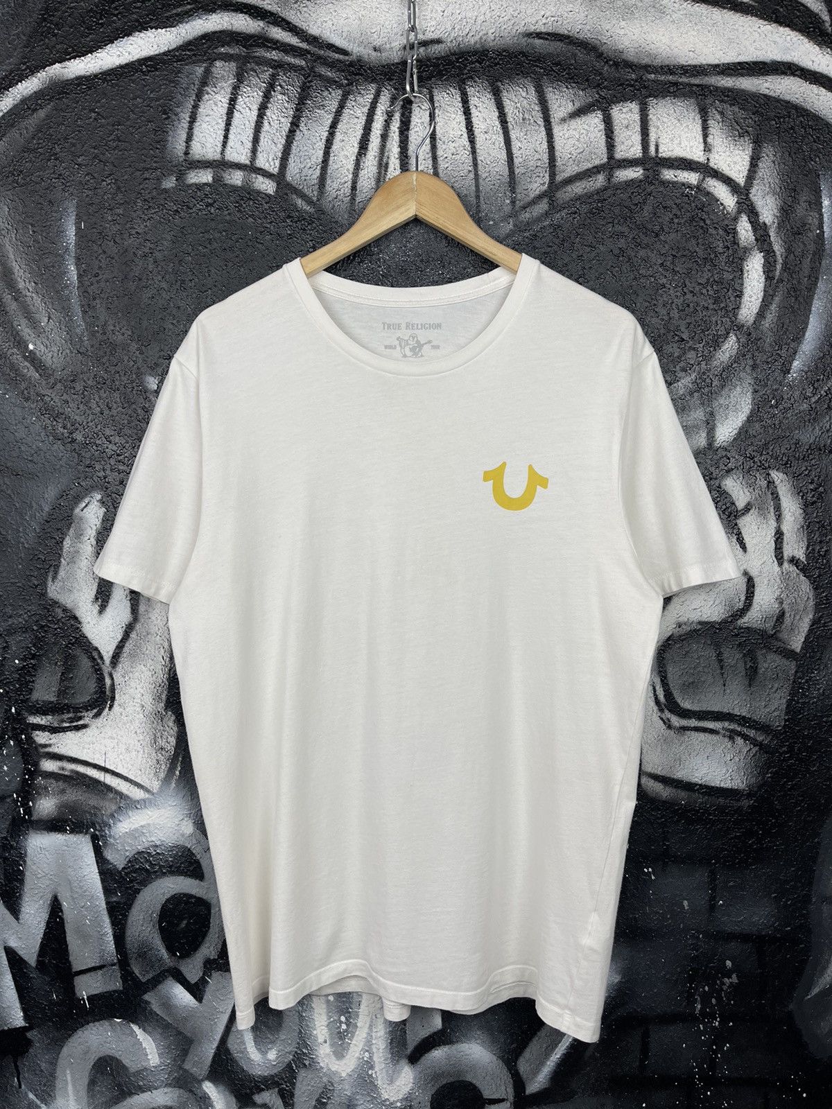 True Religion True Religion Y2K Back Logo White T-Shirt Mens Size Large Size US L / EU 52-54 / 3 - 5 Thumbnail