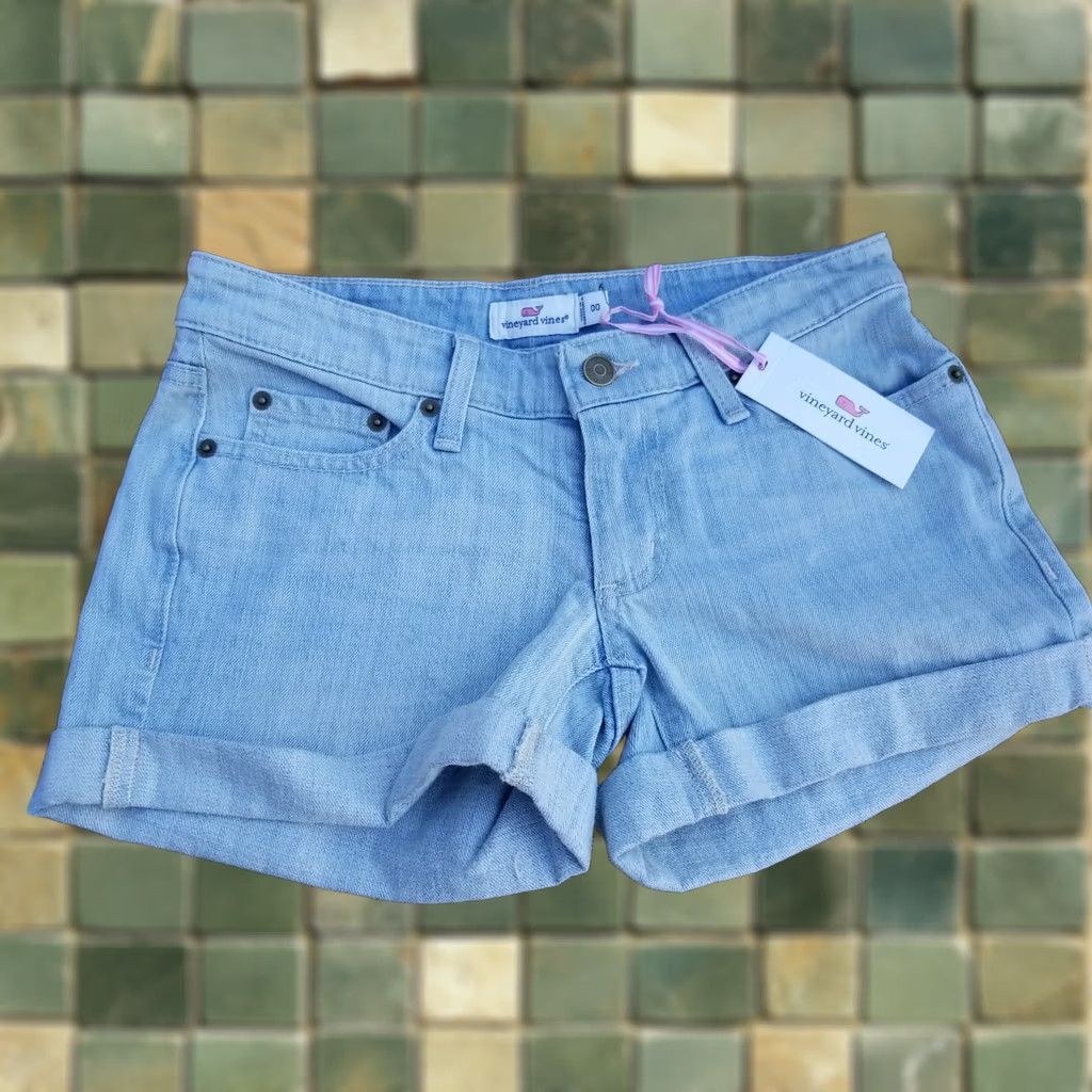 Vineyard Vines Vineyard Vines Denim Short Womens 00 Blue Cuffed Stretch Size 24" / US 00 / IT 34 - 1 Thumbnail