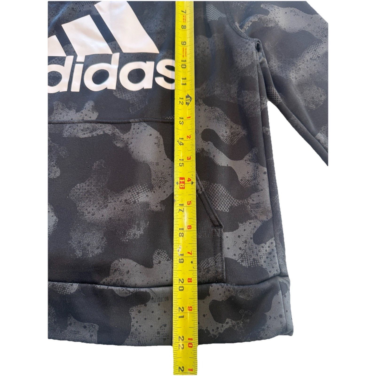 Adidas Boys Adidas Fleece Logo Gray Black Camo Hoodie M (10-12) Size US M / EU 48-50 / 2 - 2 Thumbnail