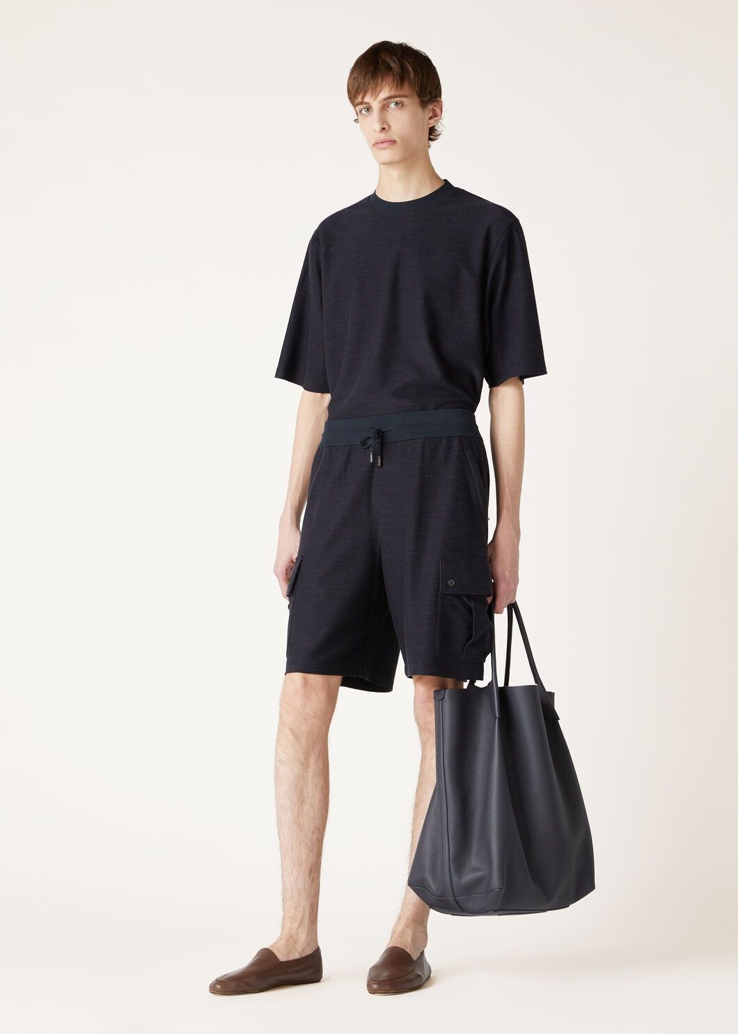 Loro Piana o1w1db10725 FAO4470 Quarna T-Shirt in Black Size US XL / EU 56 / 4 - 2 Thumbnail