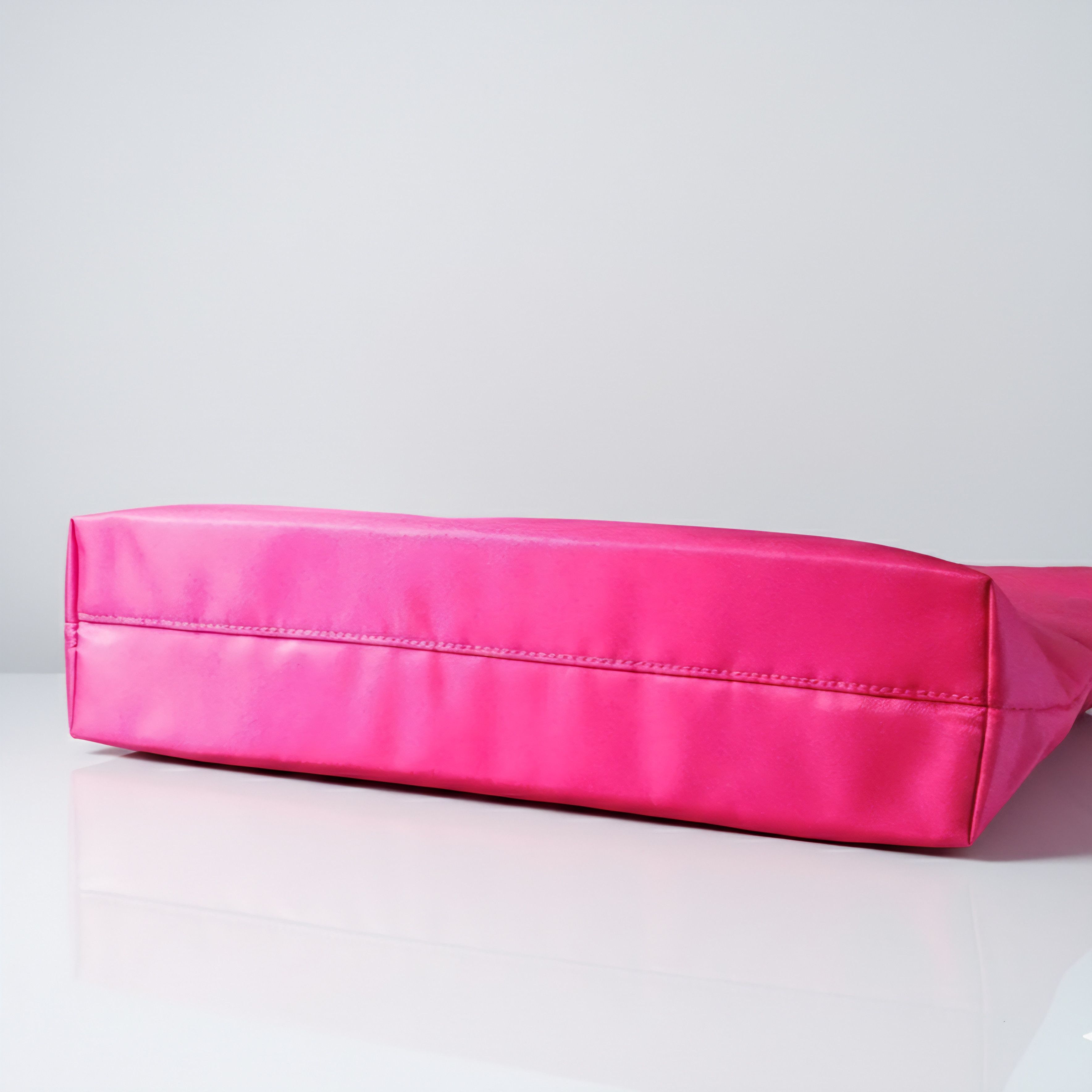 Other Clinique 16x14x3" NEW Large Hot Pink Tote Portfolio Bag Size ONE SIZE - 4 Thumbnail