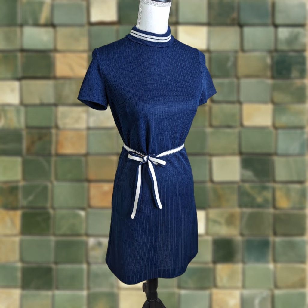 Vintage Vintage 60s Mod Women's Blue Fitted Sheath Dress 4/6 Small User: Vintage 60s Mod Women's Blue Fitted Sheath Dress 4/6 Small Size 4XL / US 24-26 - 1 Thumbnail