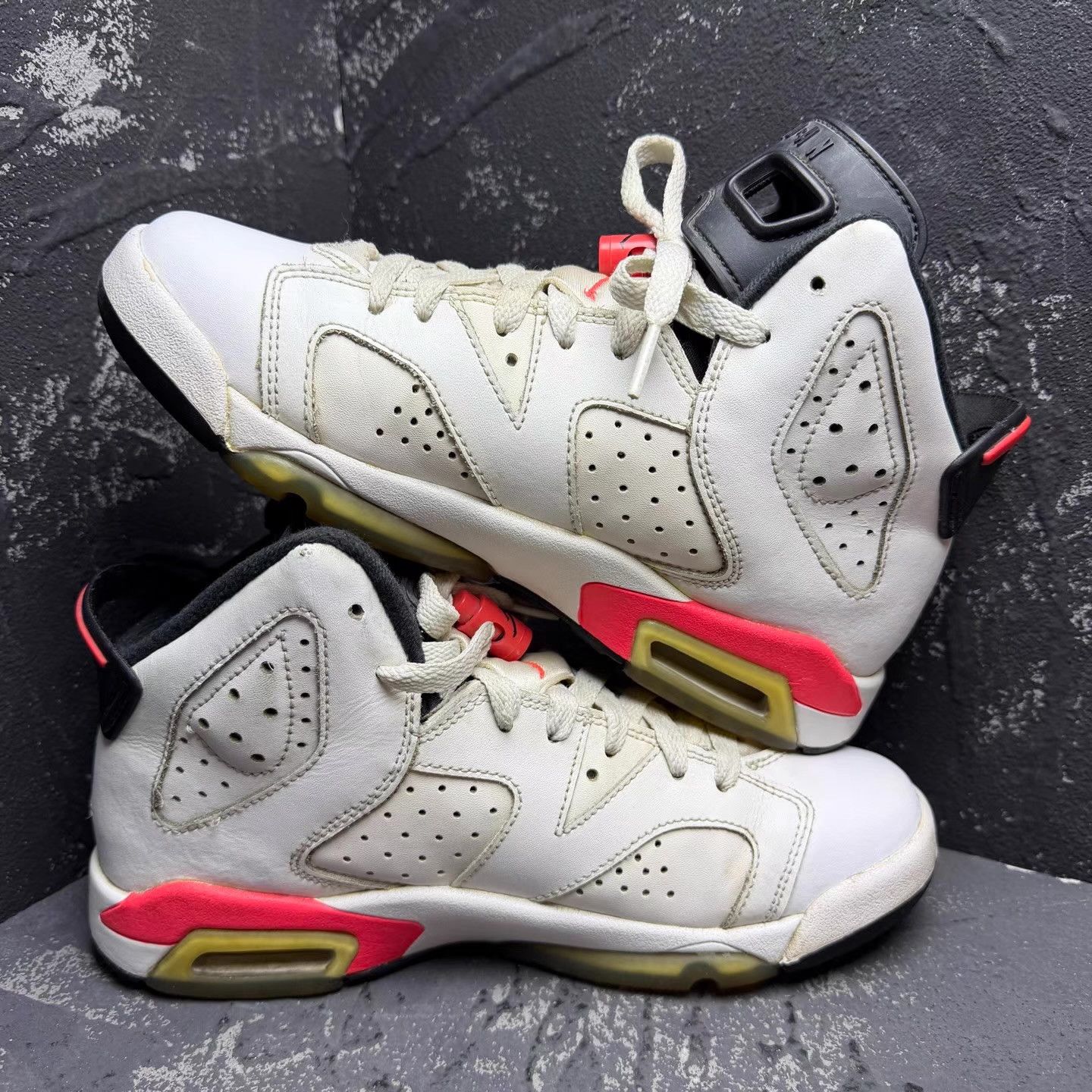 Nike Air Jordan 6 White Red "Sakuragi" Q10 Size US 6.5 / IT 36.5 - 4 Thumbnail