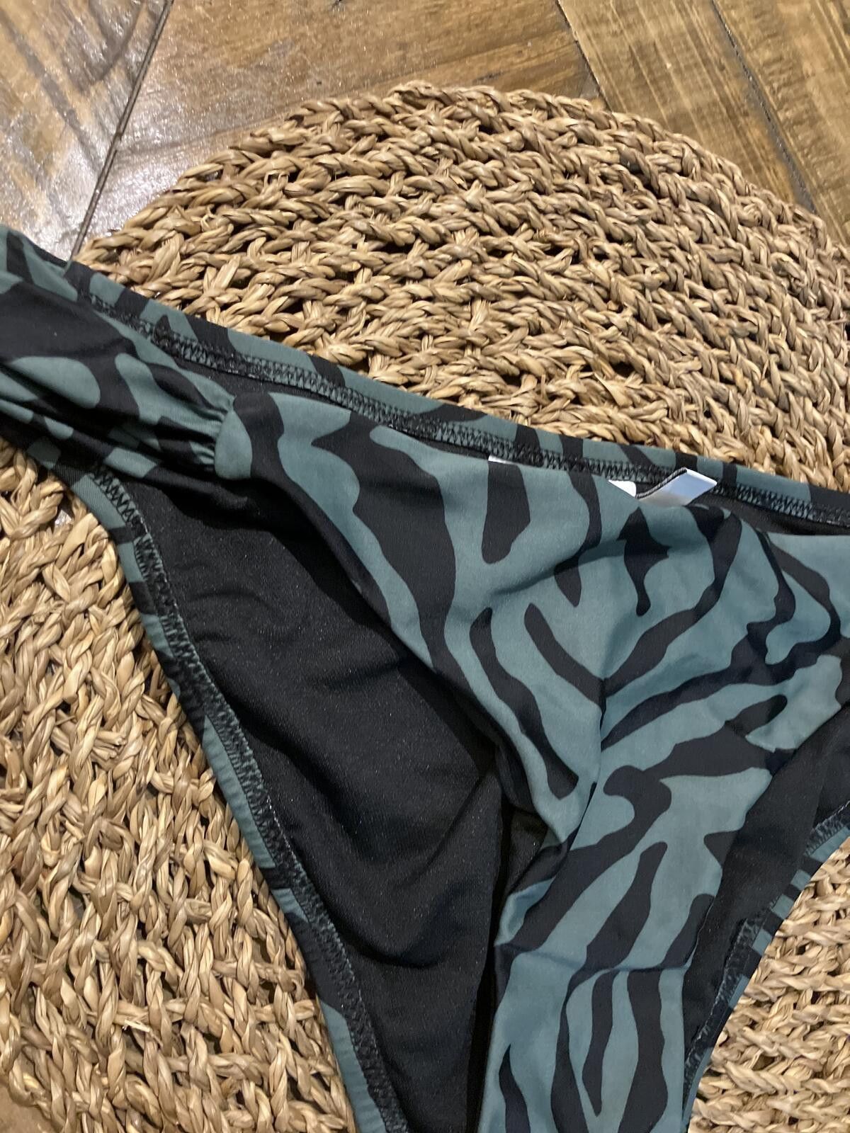 Bar III NWT Bar III Women's Bikini Bottoms Size Small Size ONE SIZE - 5 Thumbnail