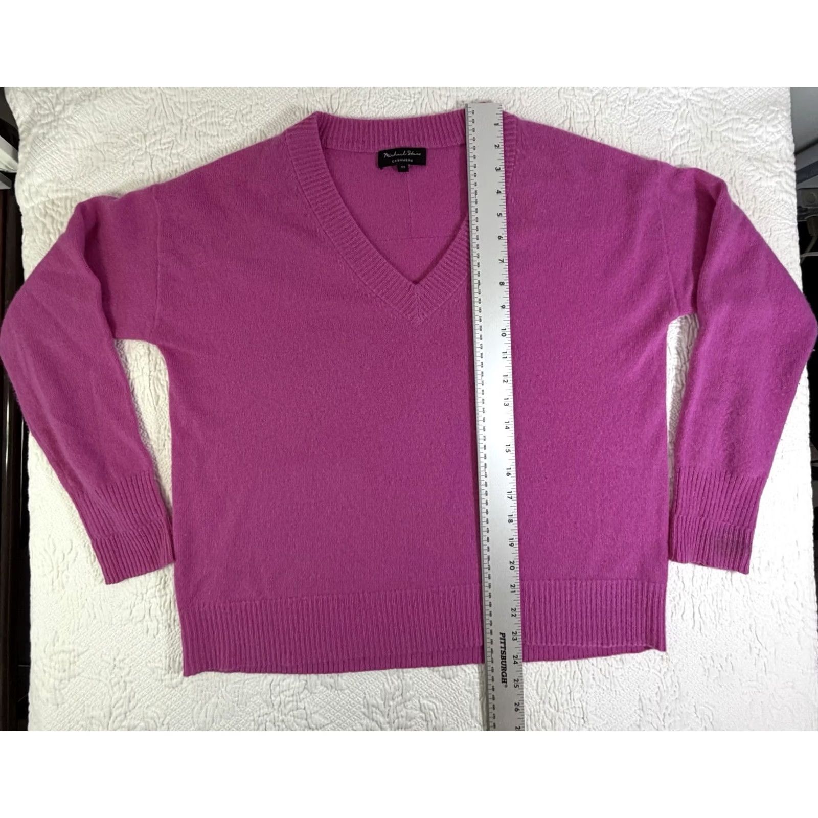Michael Stars VINTAGE? No. Michael Stars Pink Cashmere V-Neck Pullover Sweater XS Women Long Sleeve Pullover Shirt? Size XS / US 0-2 / IT 36-38 - 3 Thumbnail