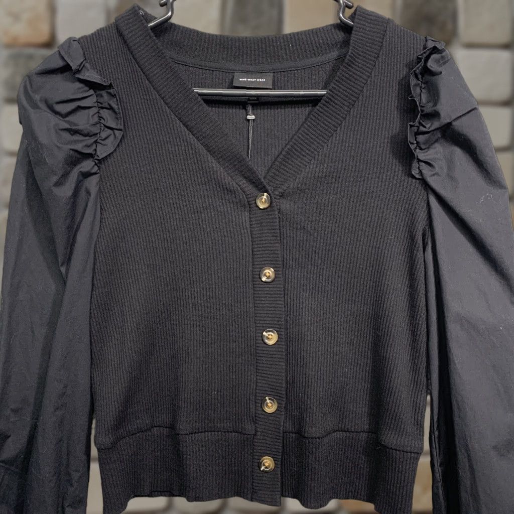 Vintage WHO WHAT WEAR Pullover Top Women XS Black V-Neck Knitted Body Blousy Sleeves NWT Pullover Shirt Womens XS Black V-Neck Cropped Puff Sleeve NWT Size XS / US 0-2 / IT 36-38 - 1 Thumbnail