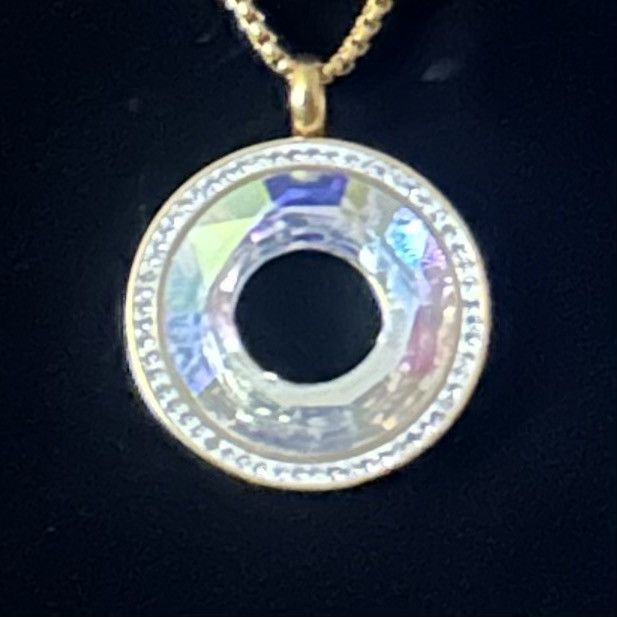 Other Aurora Borealis crystal circle pendant necklace Size ONE SIZE - 7 Thumbnail