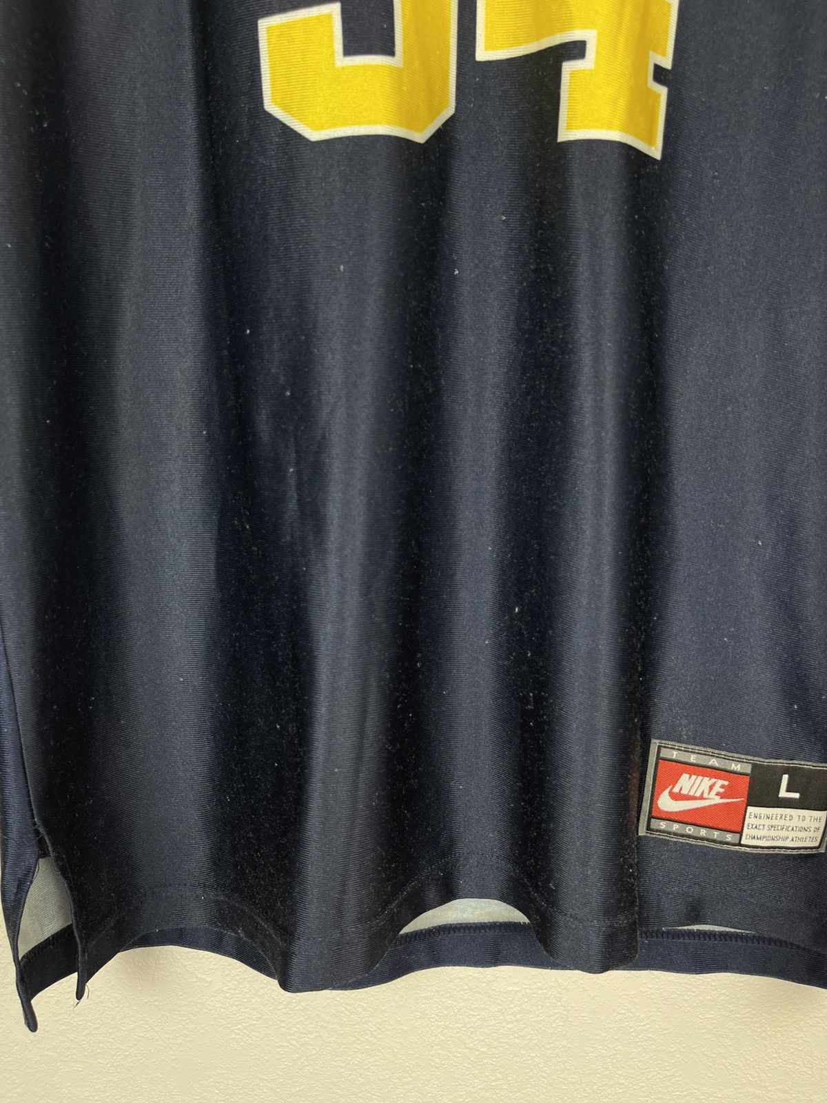 NBA × Nike × Vintage Vintage Y2k Nike NBA Michigan Jersey Size US L / EU 52-54 / 3 - 9 Thumbnail
