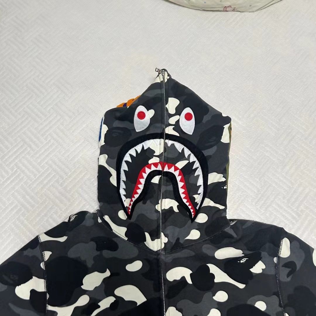 Bape BAPE LUMINOUS SHARK SHORT SLEEVE HOODIE Size US XL / EU 56 / 4 - 2 Thumbnail