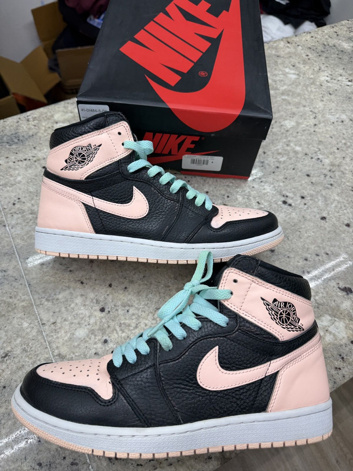 Jordan Brand Jordan Retro Crimson Tint 1s Size US 10 / EU 43 - 1 Thumbnail