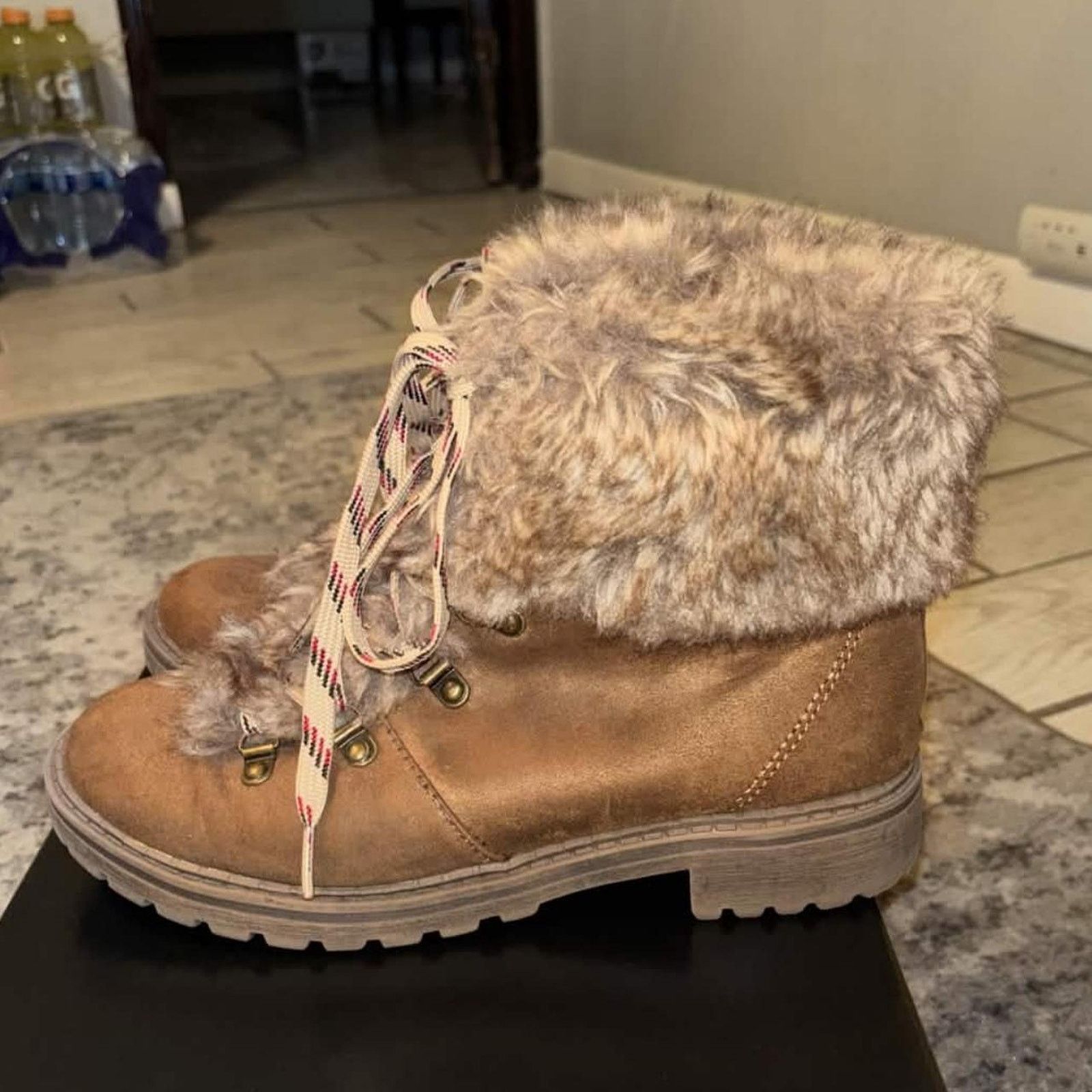 Other Chunky Faux Fur Microsuede Womens Boots Size US 8.5 / IT 38.5 - 2 Thumbnail