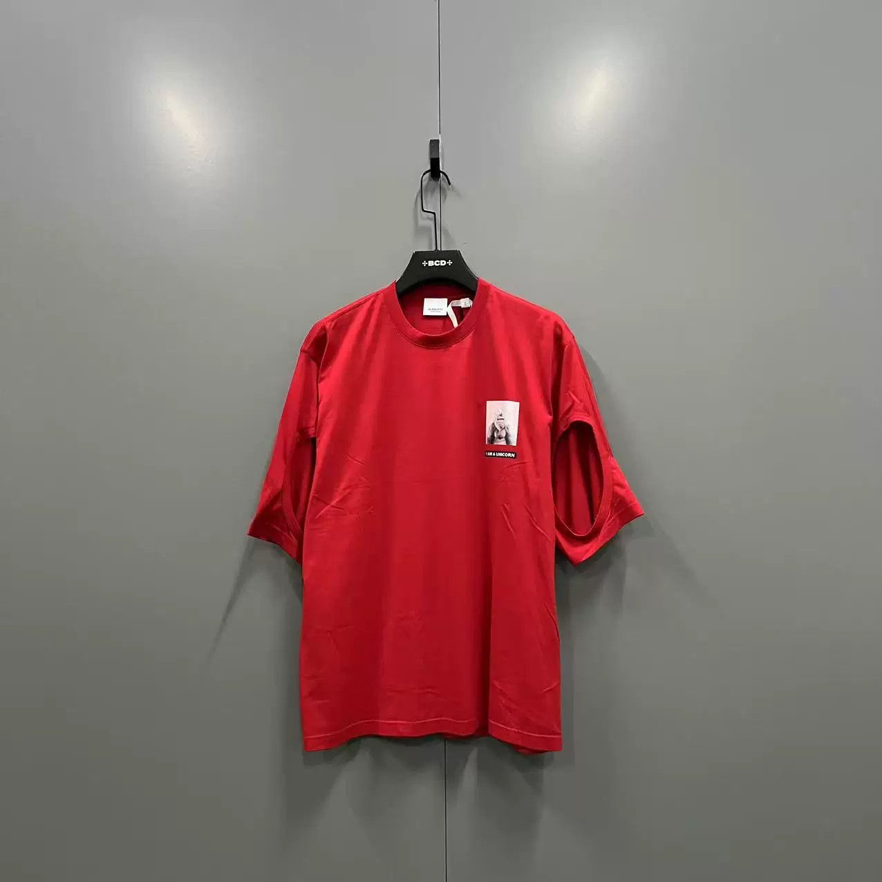 Burberry Burberry Gorilla Print Short Sleeve Size US S / EU 44-46 / 1 - 1 Thumbnail