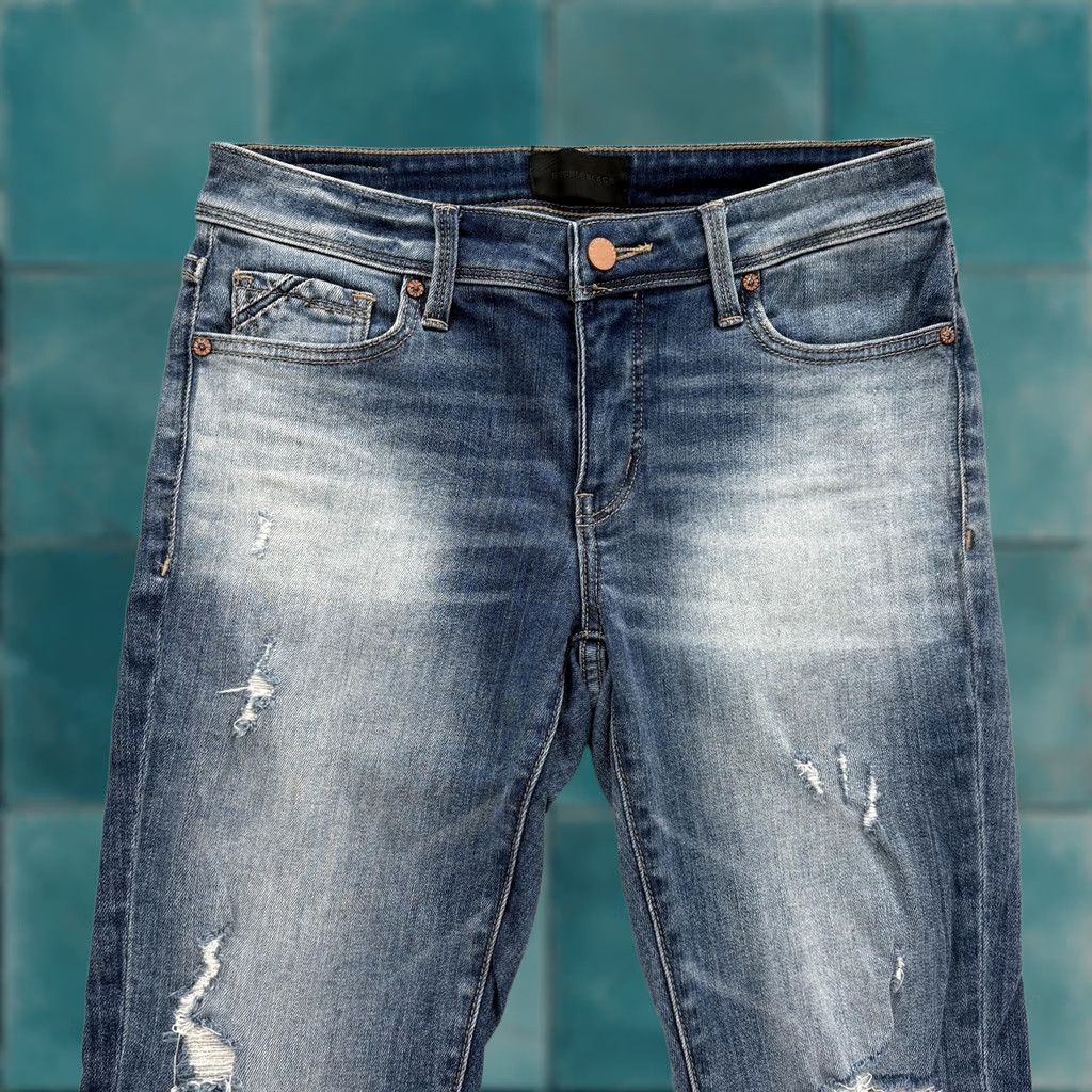 Buckle Black Buckle Black Jeans Womens 27 Skinny Distressed Mid Rise 5-Pocket Denim Cotton Spandex Blue” Size 27" / US 4 / IT 40 - 1 Thumbnail
