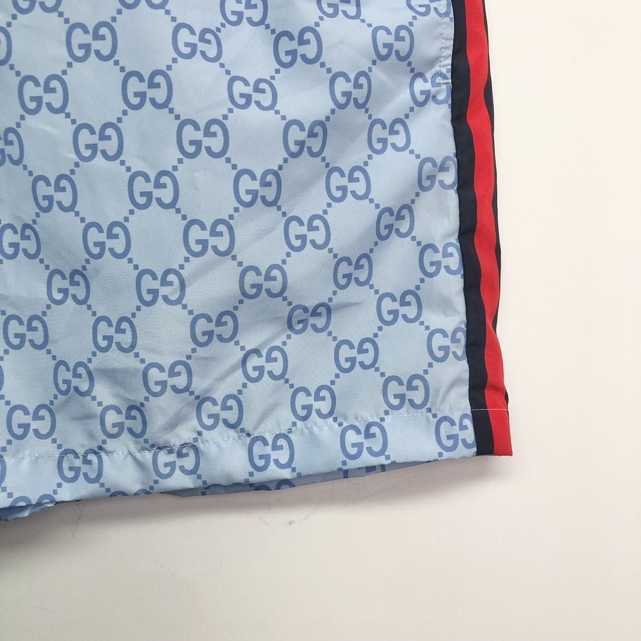 Gucci Gucci All-over Print Loose Tie Waist Beach Shorts K26WX Size US 34 / EU 50 - 4 Thumbnail