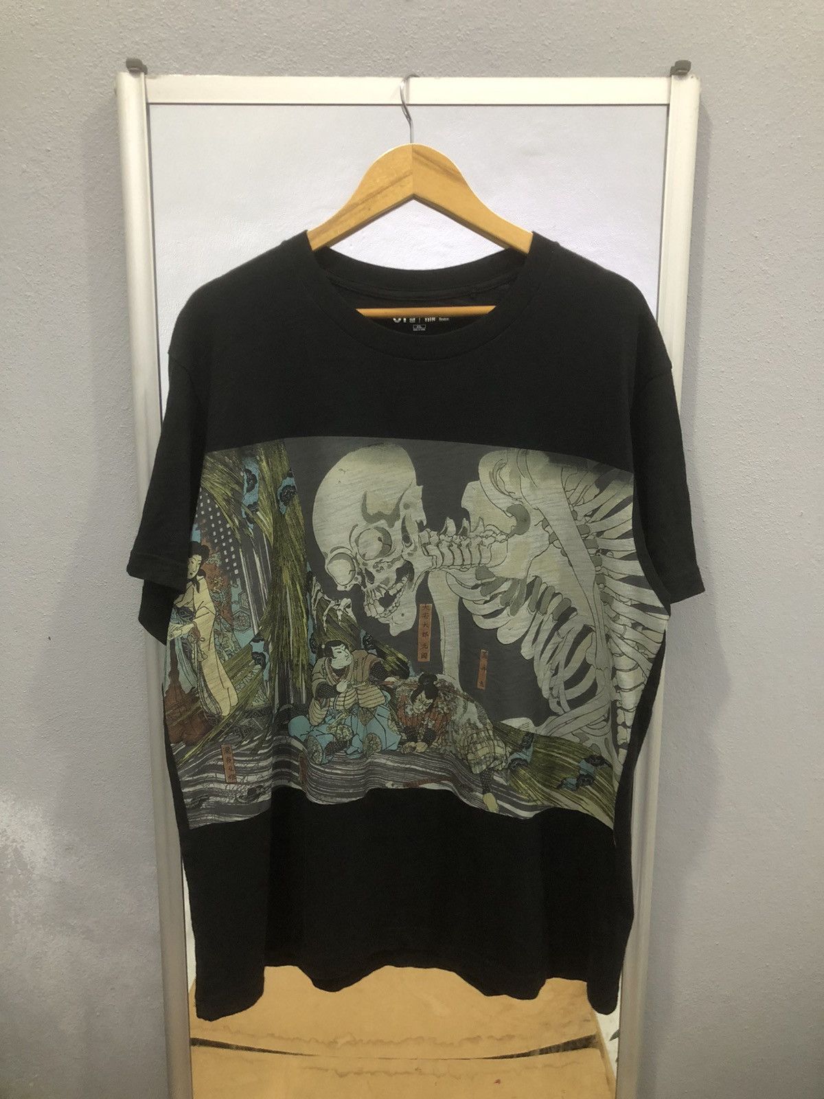 Uniqlo UNIQLO x MFA Boston Ukiyo-e Skeleton Tee — Size XXL Size US XL / EU 56 / 4 - 1 Thumbnail