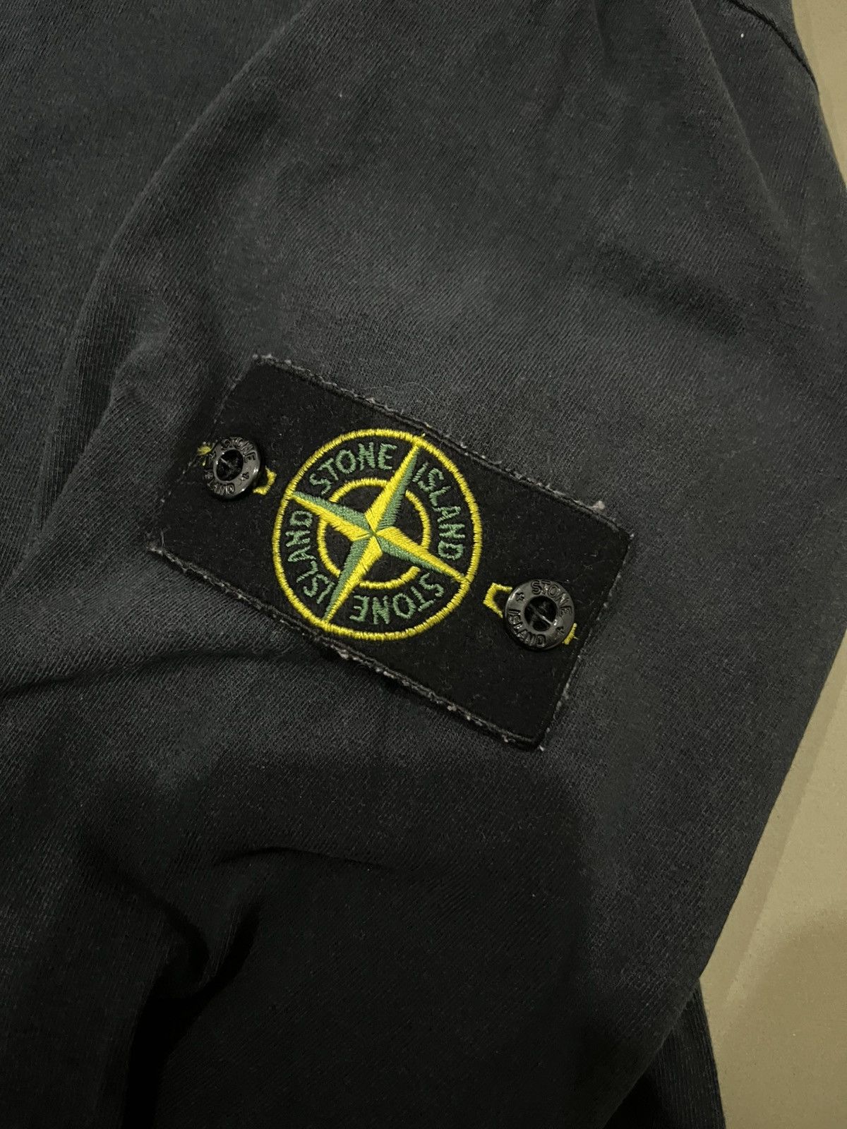 Stone Island Stone Island Navy Long Sleeve Tee w/ Badge Logo Patch Size US S / EU 44-46 / 1 - 3 Thumbnail