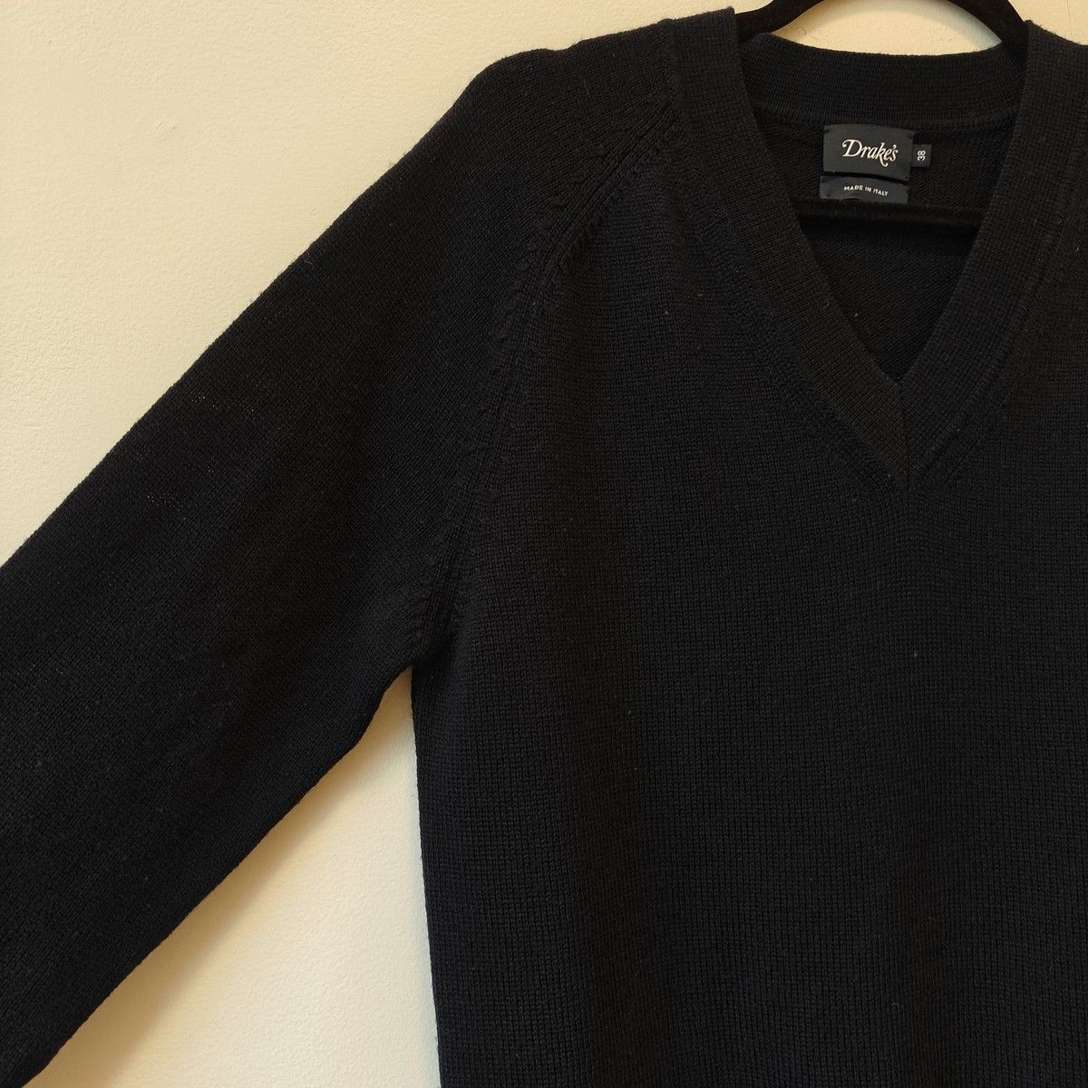 Drake's black merino wool v neck sweater size m fits s Italy Size US M / EU 48-50 / 2 - 8 Thumbnail