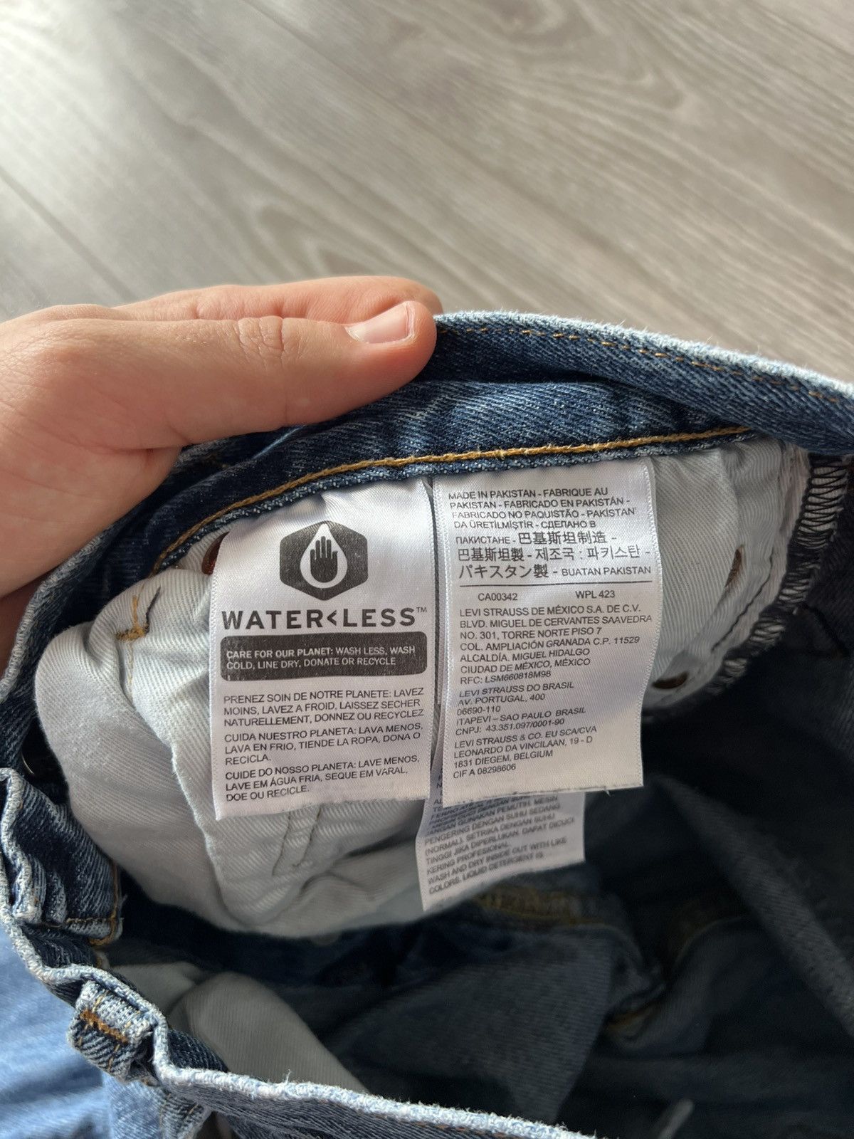 Levi's ‼️LEVIS PREMIUM Quality 501 Salvage DENIM Classic Jeans‼️ Size US 32 / EU 48 - 19 Thumbnail