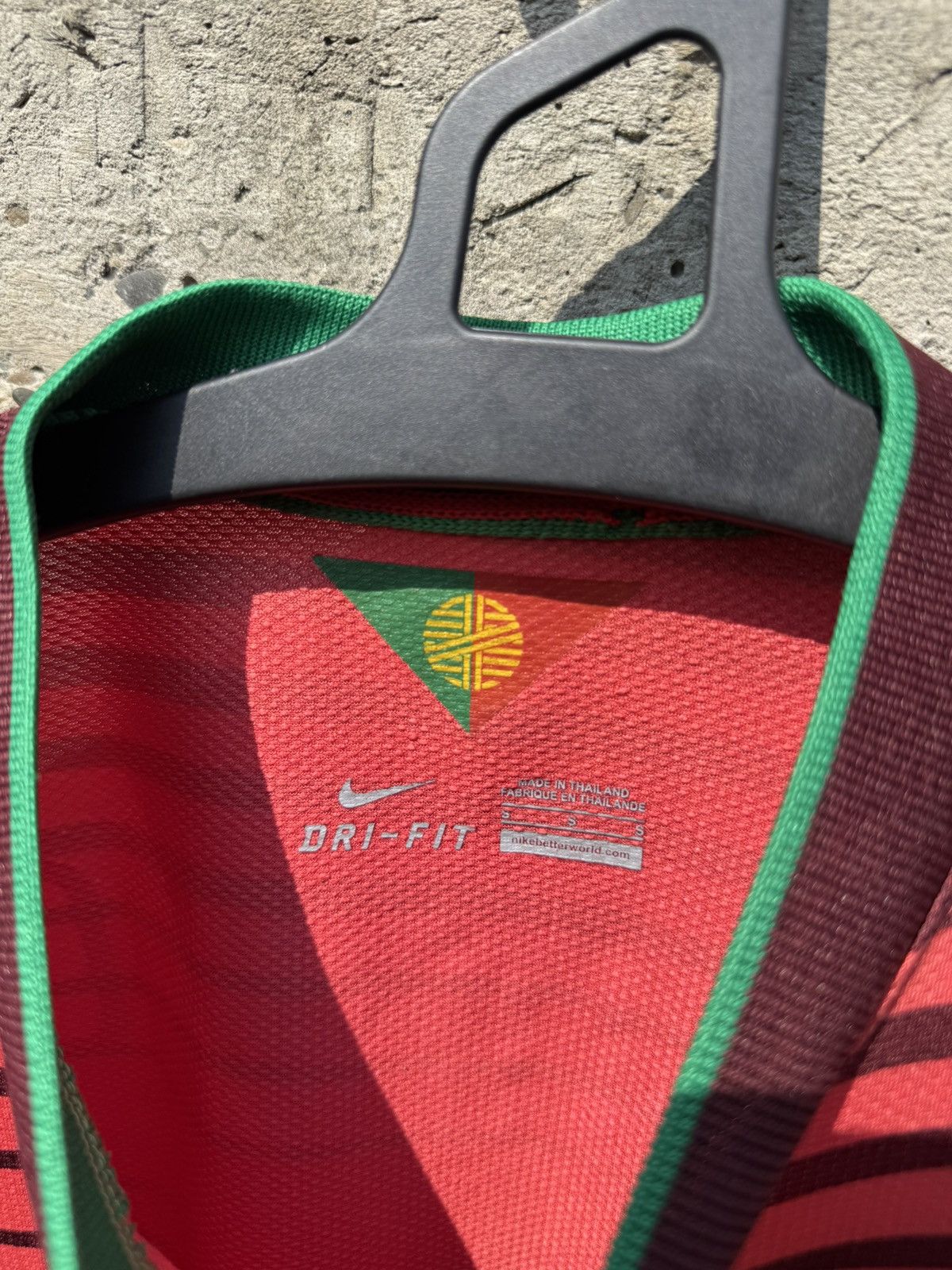 Nike Vintage Nike Portugal #7 Ronaldo 2014 Home Jersey Size US S / EU 44-46 / 1 - 4 Thumbnail