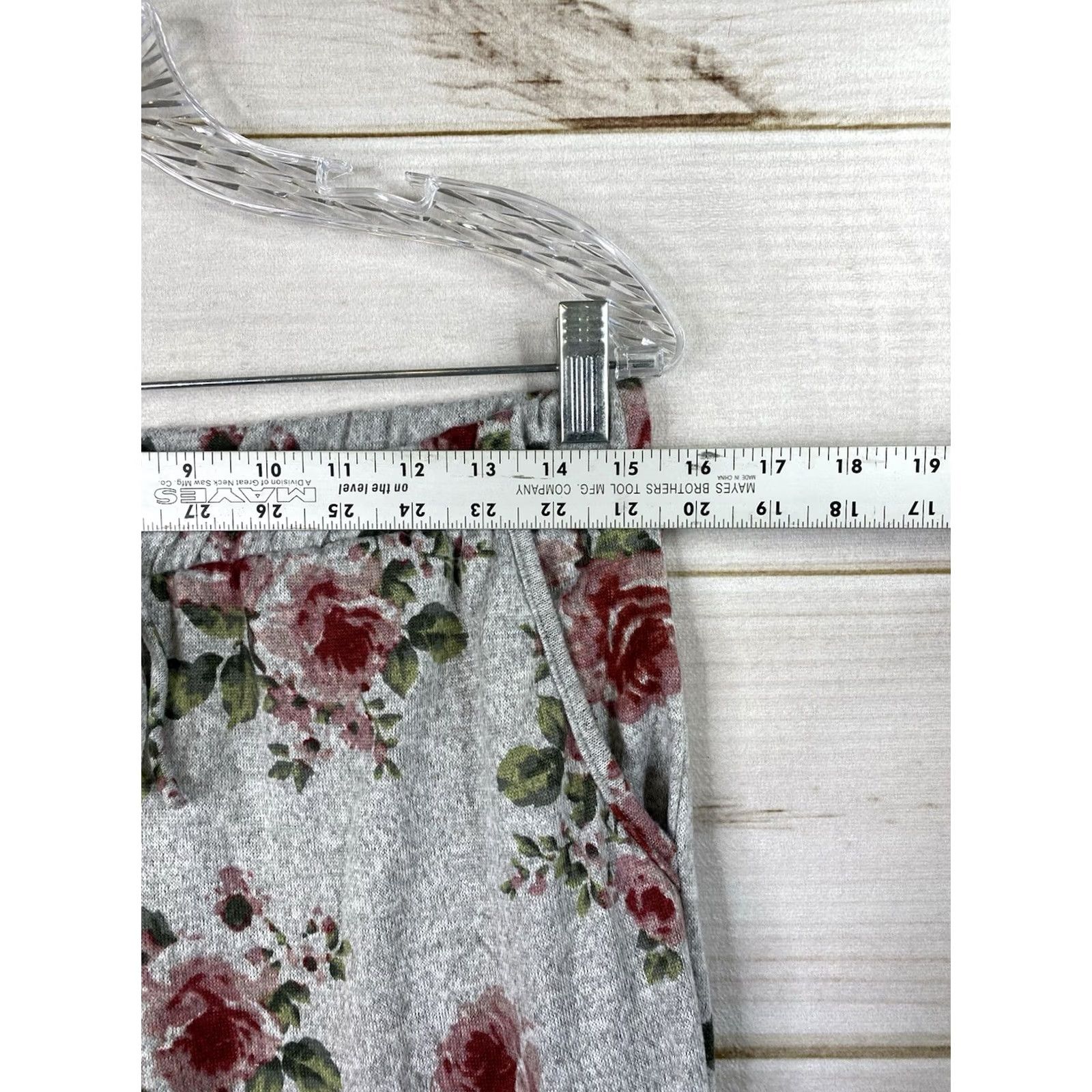 Vintage VINTAGE Line Up 143 Story Top & Jogger Womens S/M Gray Floral Knit Short Sleeve Outfit Size S / US 4 / IT 40 - 7 Thumbnail