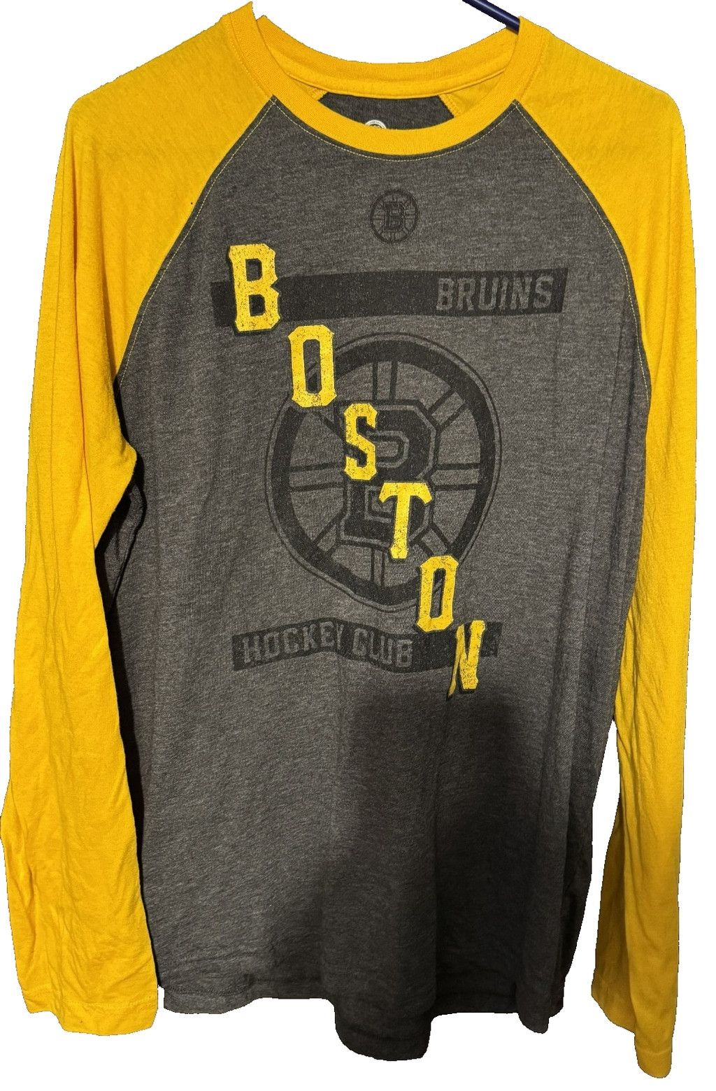 The Unbranded Brand Boston Bruins Long Sleeve Raglan Gray T-shirt Men's Sz XL Size US XL / EU 56 / 4 - 1 Thumbnail