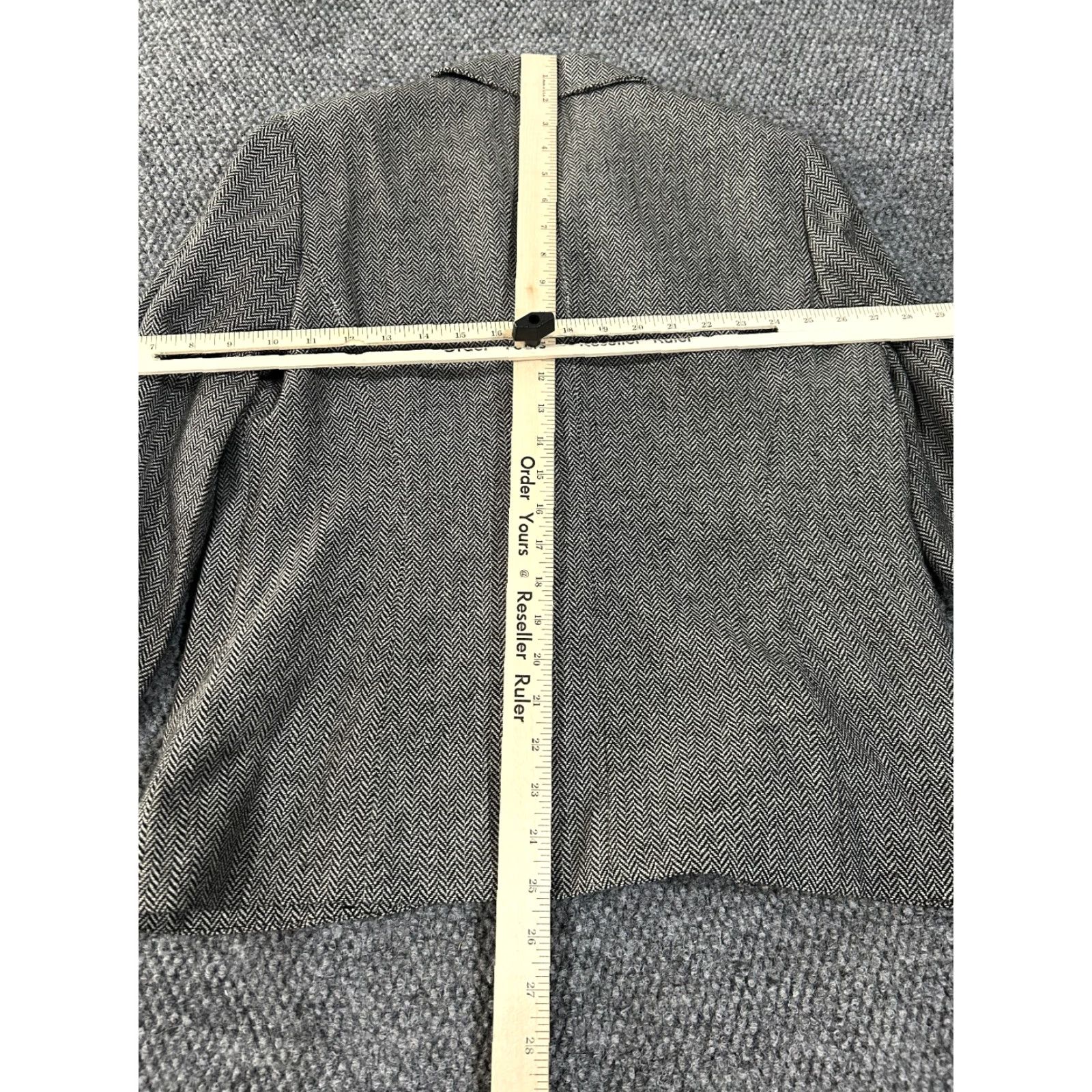 Coldwater Creek Coldwater Creek Blazer Jacket Womens 10P Petite Gray White Herringbone Lined Casual Business Zip Long Sleeve Cotton Canvas Polyester Zipper Size L / US 10 / IT 46 - 7 Thumbnail