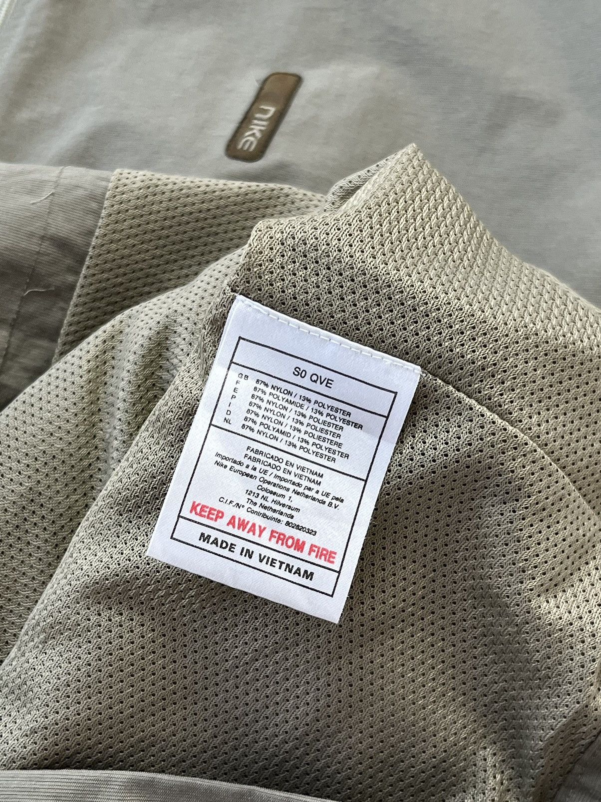 Nike Nike Vintage Nylon Track Jacket Y2K Streetwear 90s Drill Size US L / EU 52-54 / 3 - 20 Thumbnail