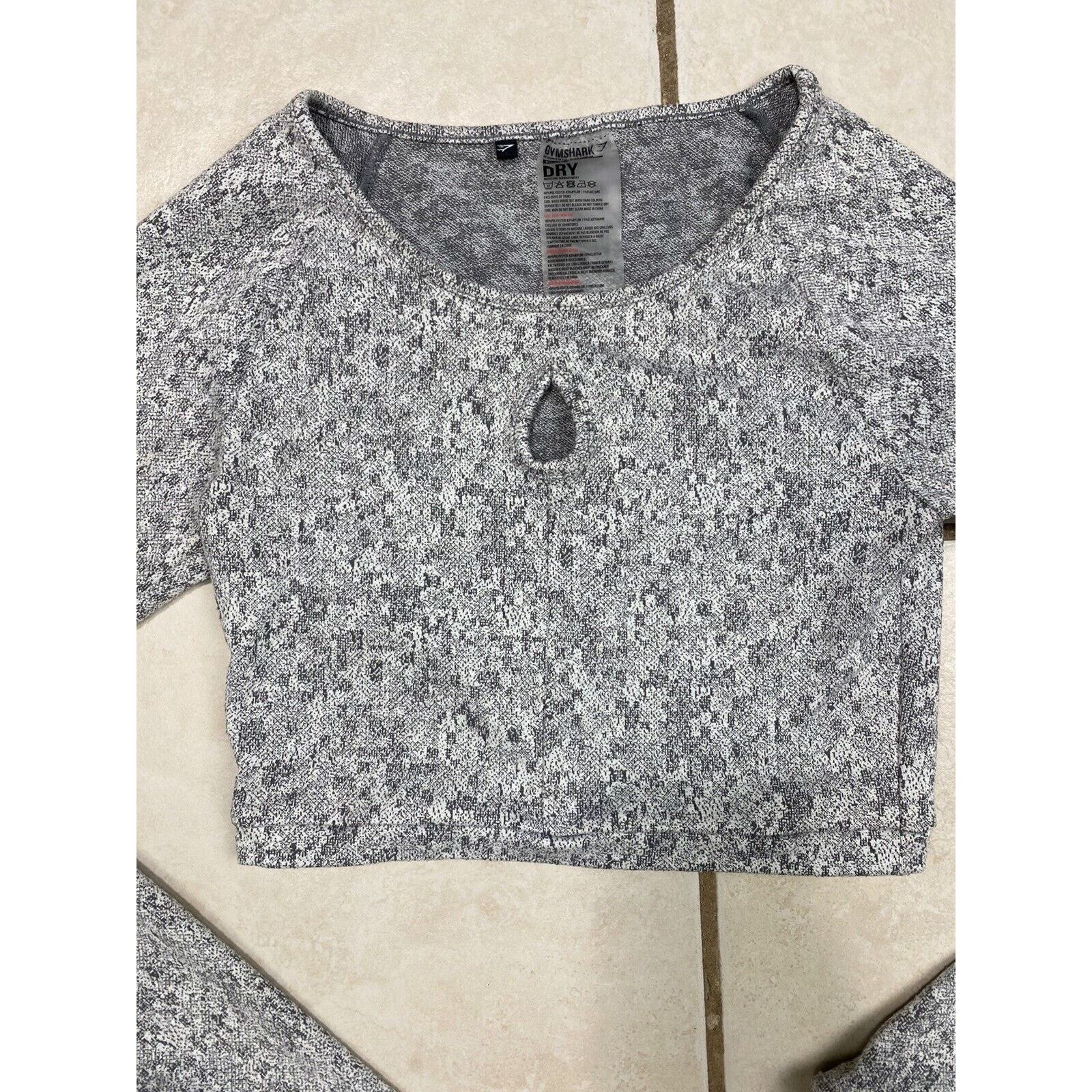 Gymshark Gymshark Dry Long Sleeve Crop Top Shirt Khaki Marl XS Fleur Size XS / US 0-2 / IT 36-38 - 2 Thumbnail