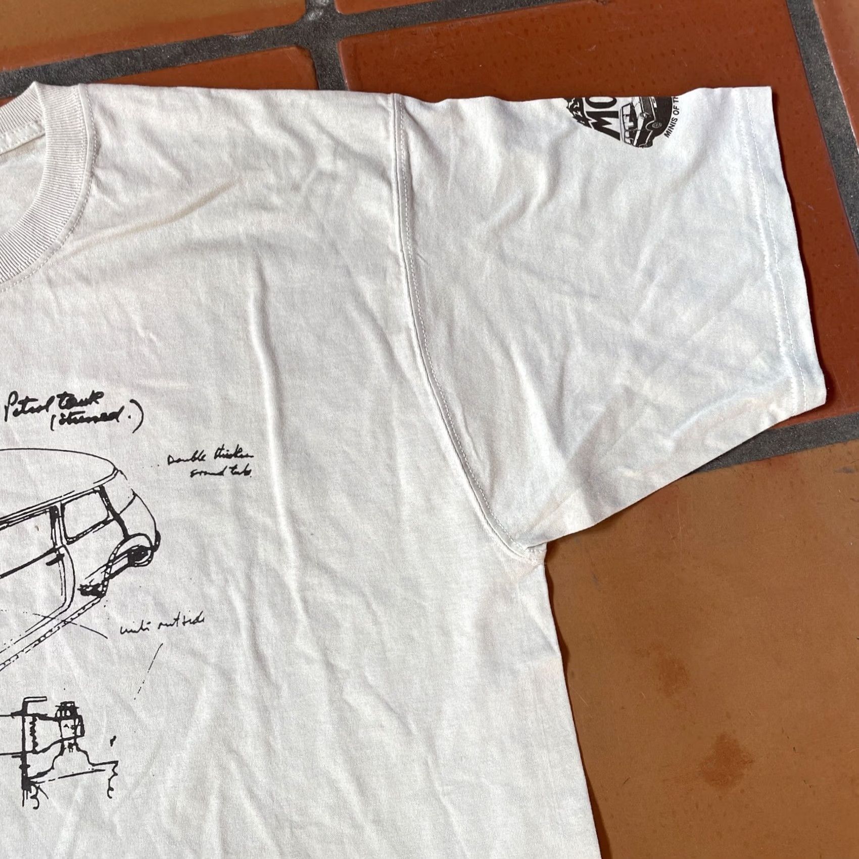 Fruit Of The Loom VINTAGE Fruit Of The Loom Men’s XL Beige T Shirt MINI Of The Rockies Graphic Tee Size US XL / EU 56 / 4 - 6 Thumbnail