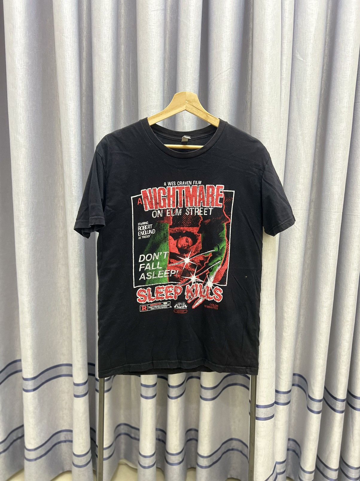 Vintage Vintage 80s Horror Movie Nightmare On Elm Street Killer Tee Size US M / EU 48-50 / 2 - 1 Thumbnail
