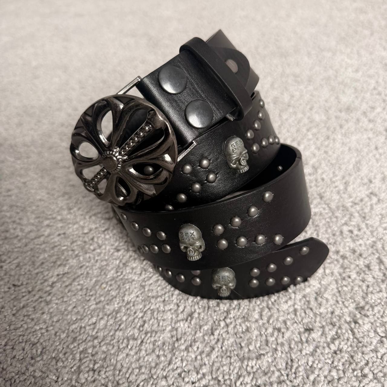 Vintage Avant Garde Black Leather Chrome metal Skull Belt Size 32 - 2 Thumbnail