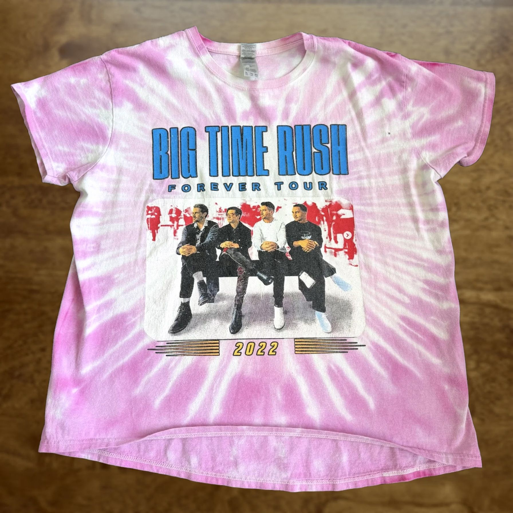 Gildan Big Time Rush Shirt Womens XL Pink Forever Tour 2022 Graphic Band Tee T-Shirt Size XL / US 12-14 / IT 48-50 - 1 Thumbnail
