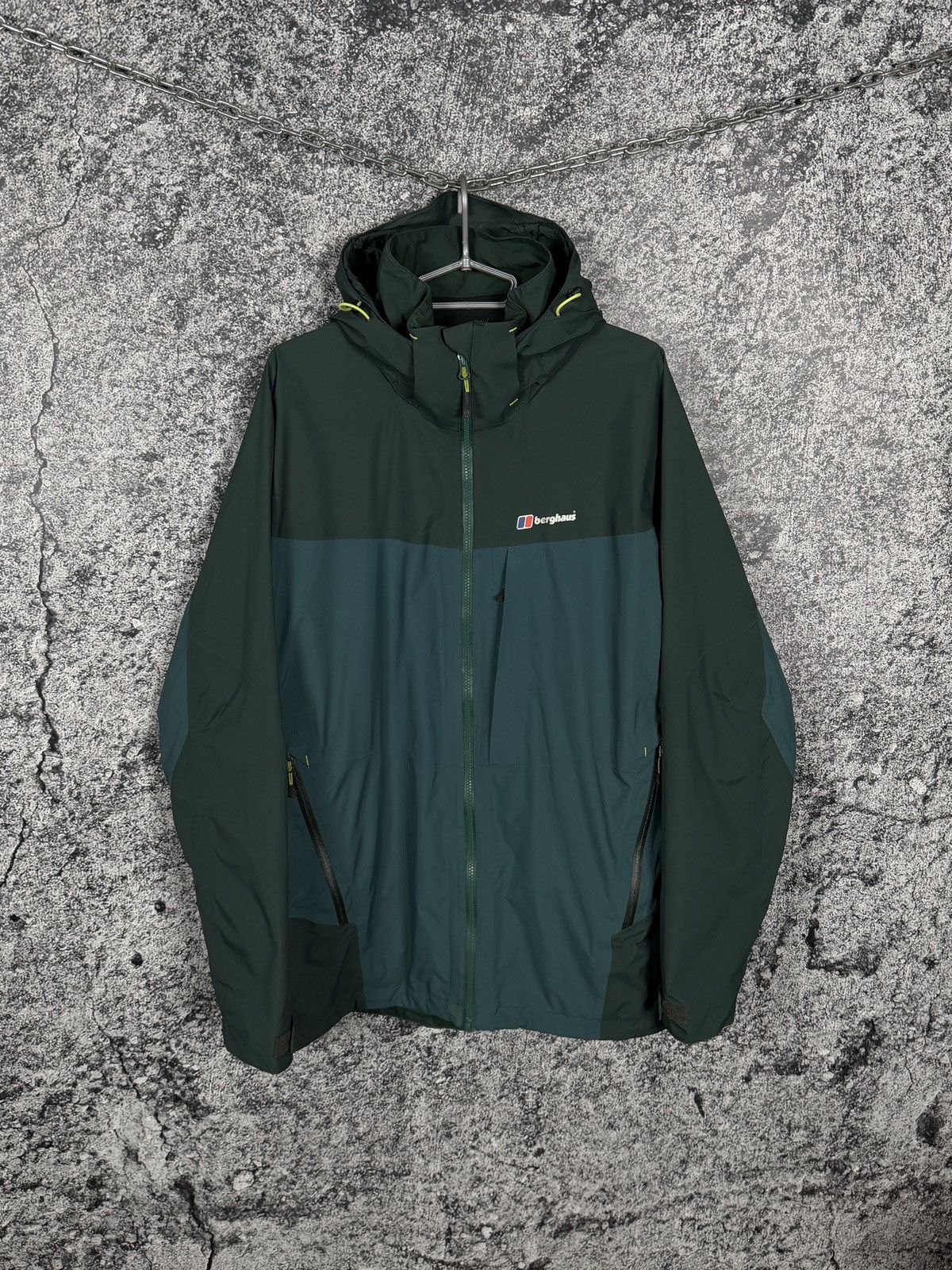 Berghaus Berghaus Gore-Tex Jacket Waterproof Windbreaker Outdoor XXL Size US XXL / EU 58 / 5 - 1 Thumbnail