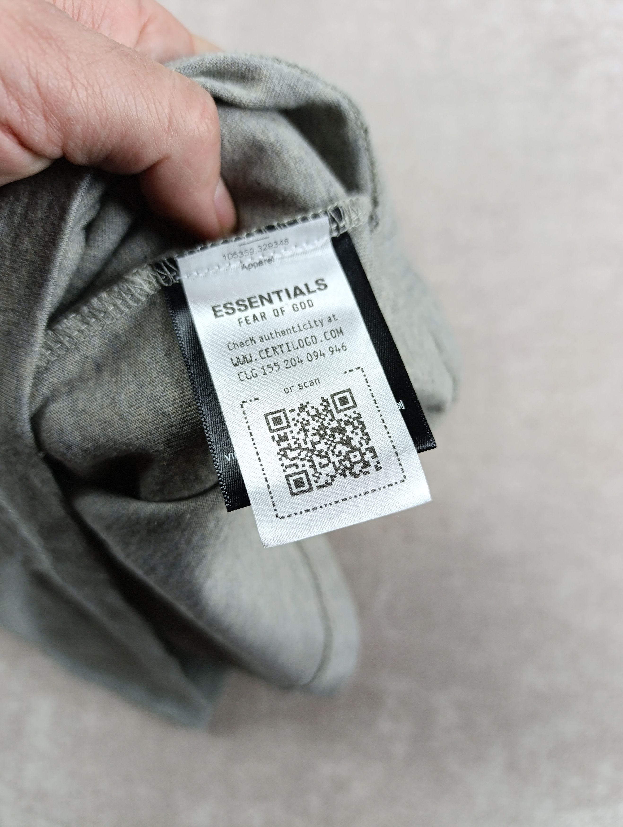 Fear of God Auth. FEAR OF GOD ESSENTIALS Tri-Blend Crewneck Womens Tee Size L / US 10 / IT 46 - 9 Thumbnail