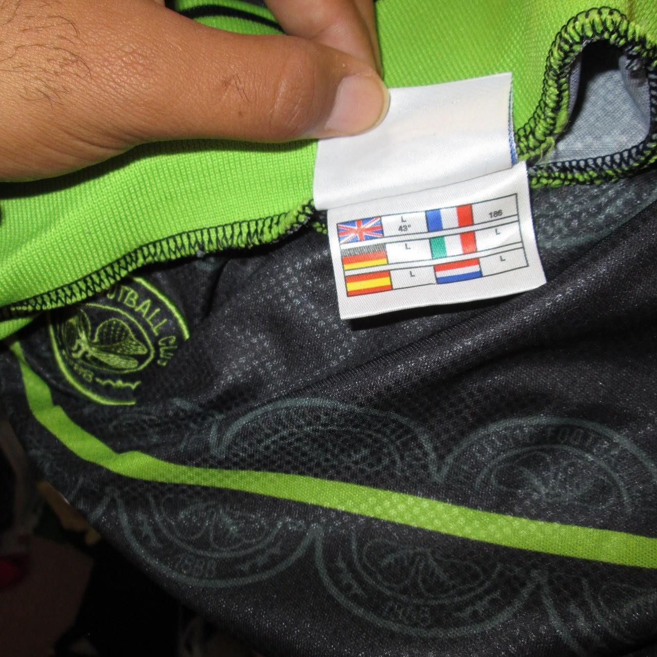 Umbro Fc Celtic Glasgow Scotland 1999 2000 Away Shirt Jersey Size US L / EU 52-54 / 3 - 4 Thumbnail